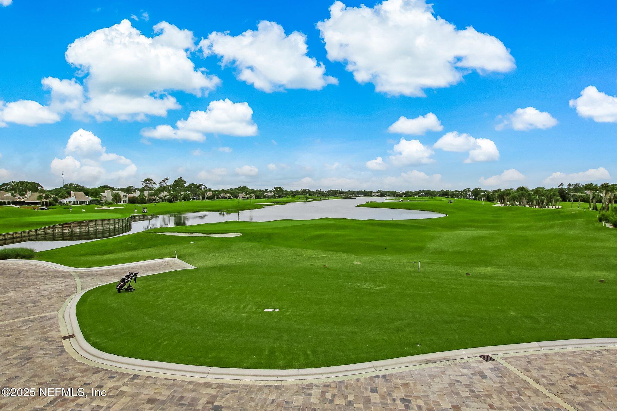 22 WALKERS RIDGE Drive