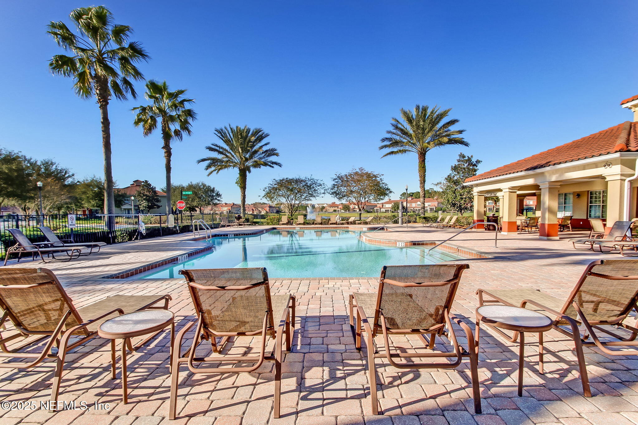 13565 ISLA VISTA Drive