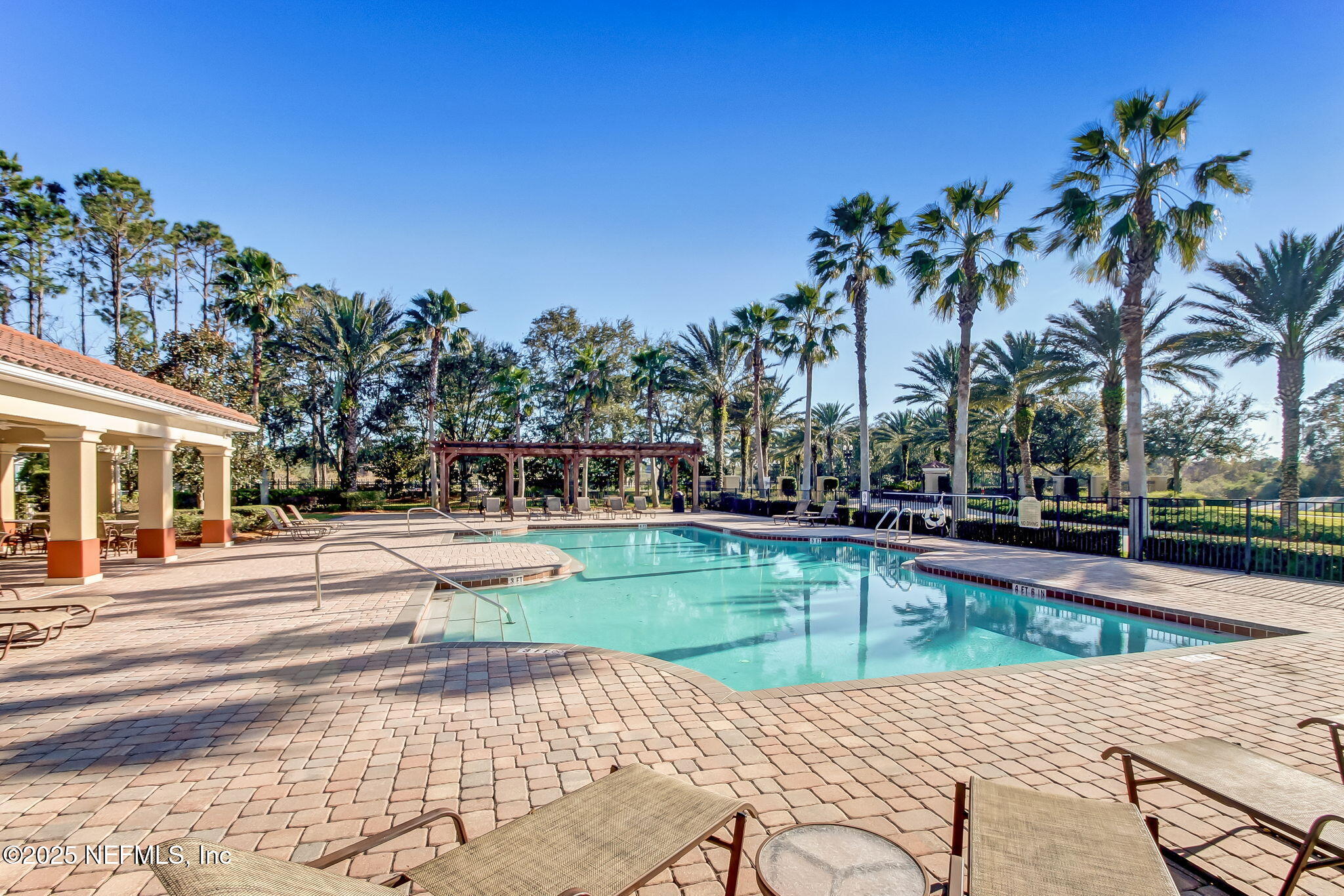13565 ISLA VISTA Drive