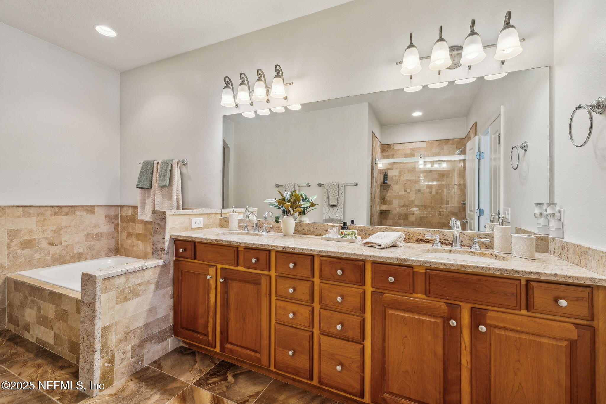 13565 ISLA VISTA Drive