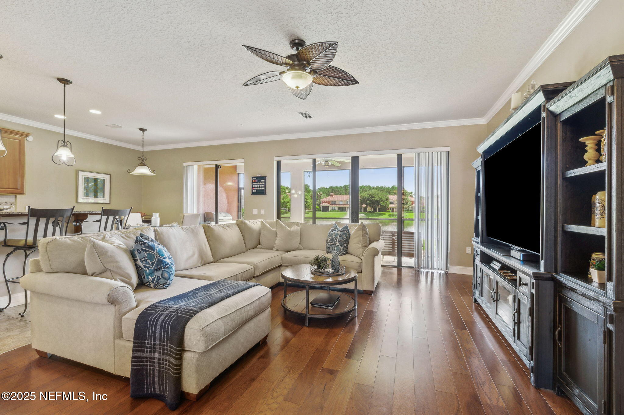 13565 ISLA VISTA Drive