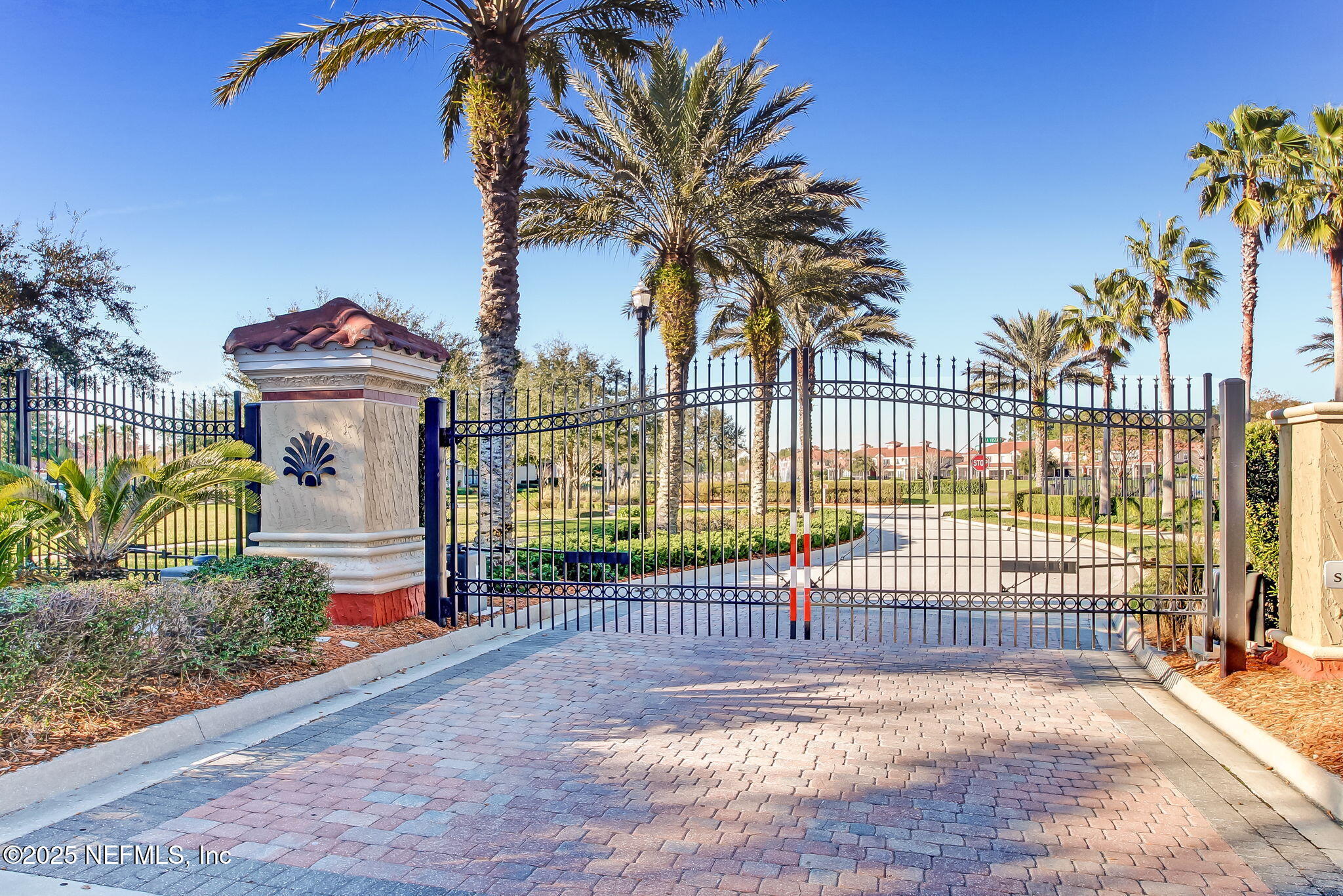 13565 ISLA VISTA Drive