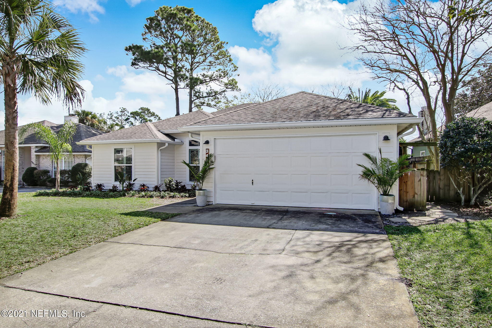 3433 HERON Drive N