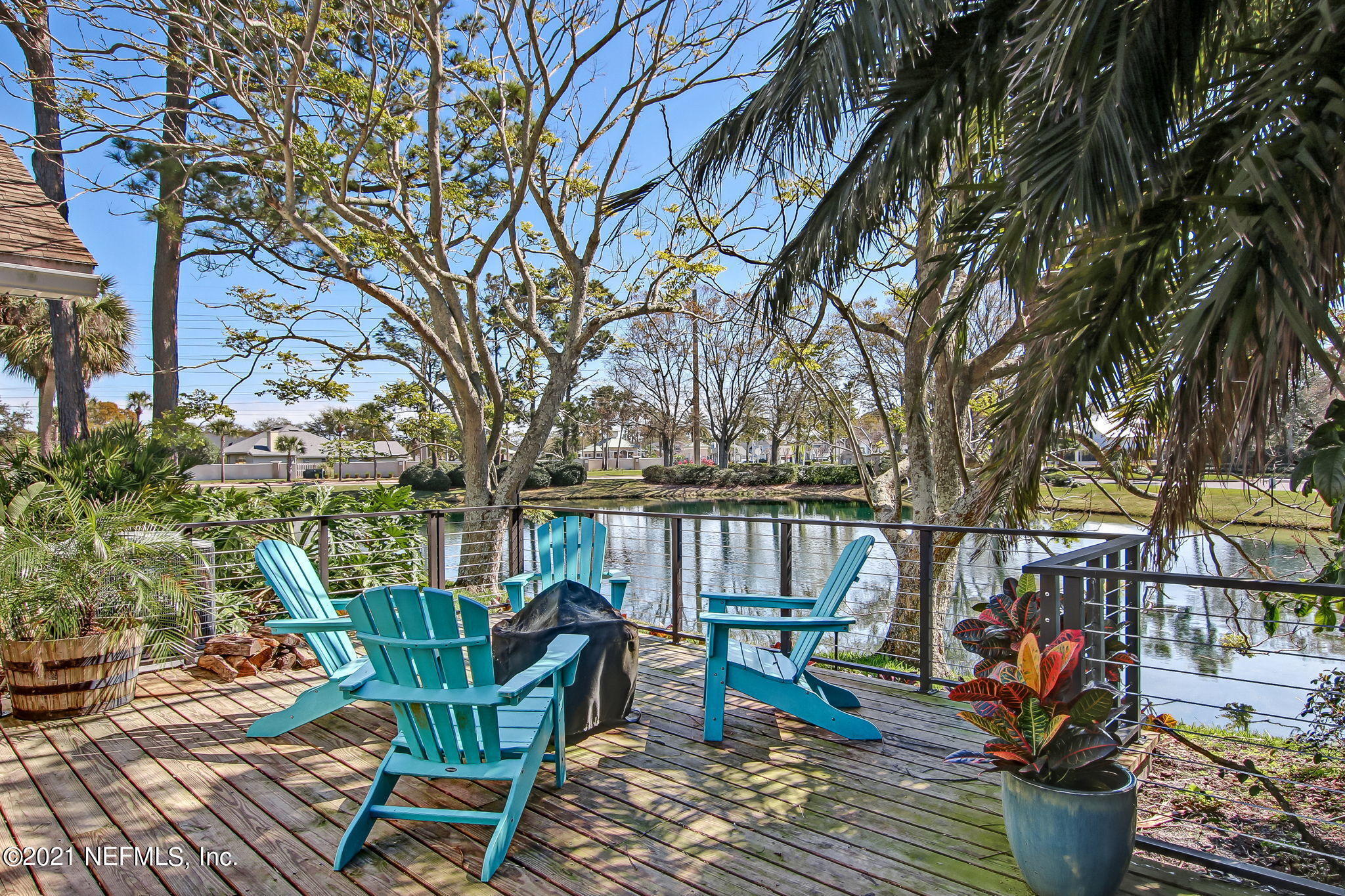 3433 HERON Drive N