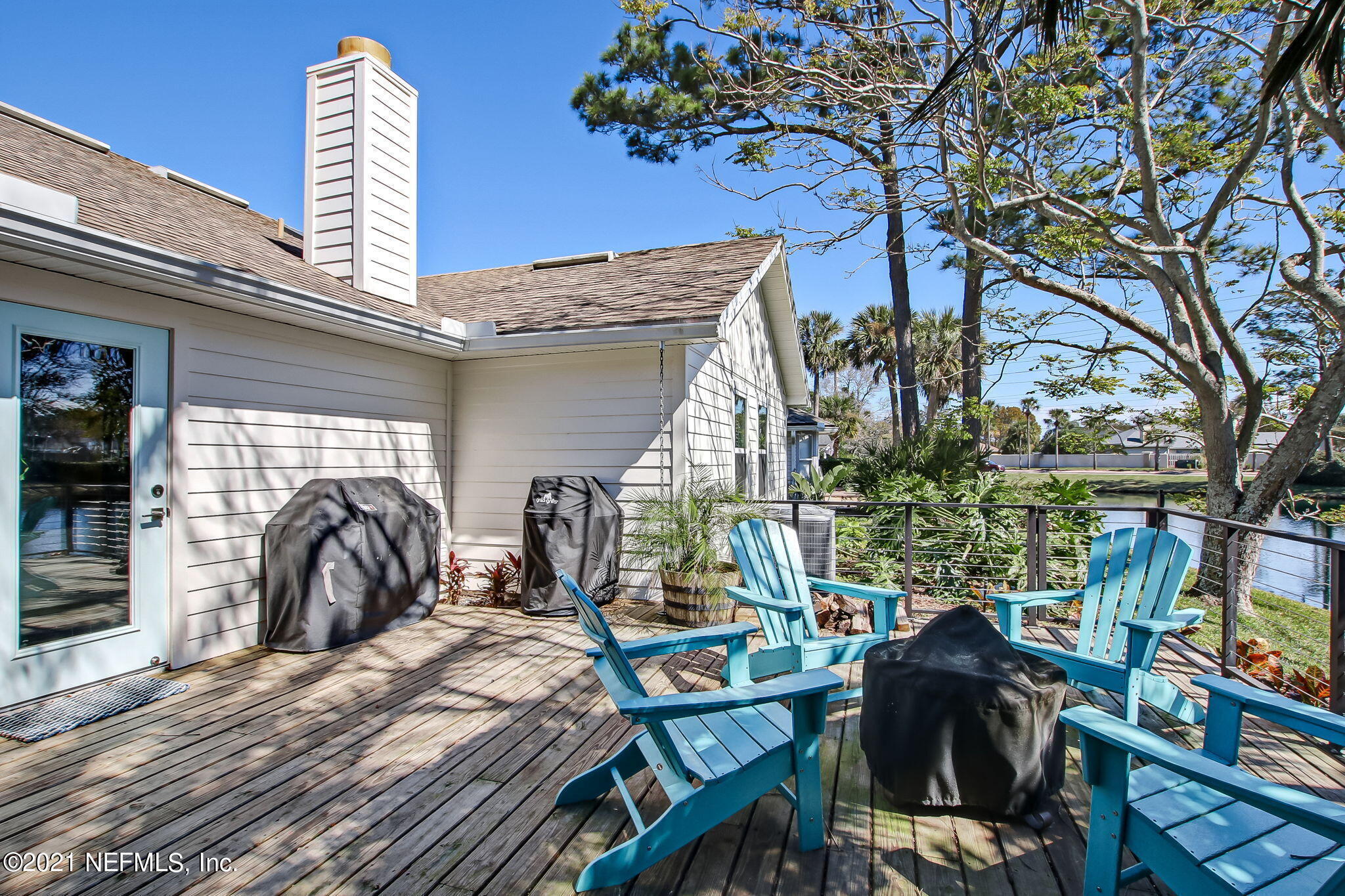 3433 HERON Drive N