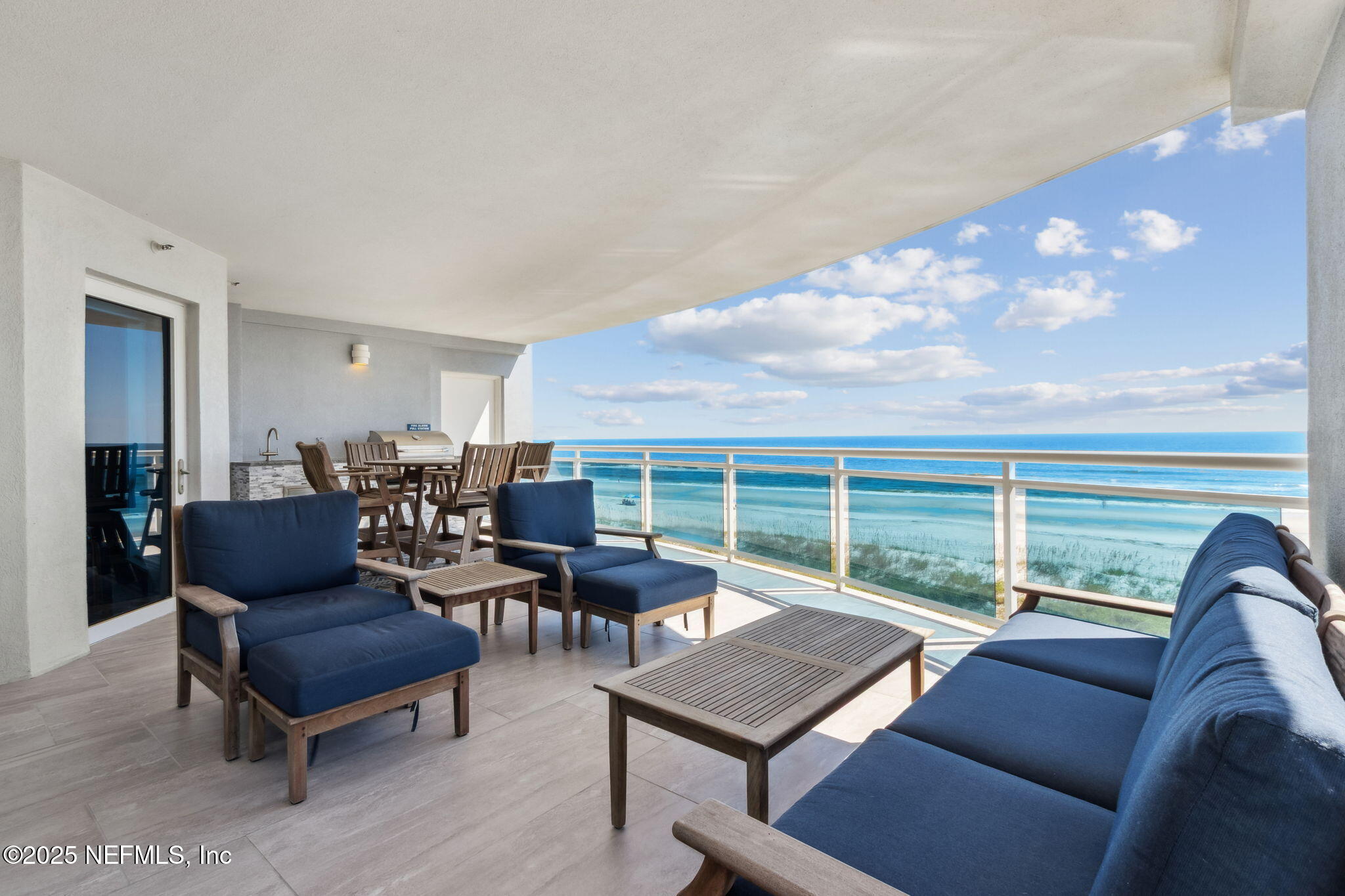 807 1ST Street N, 502