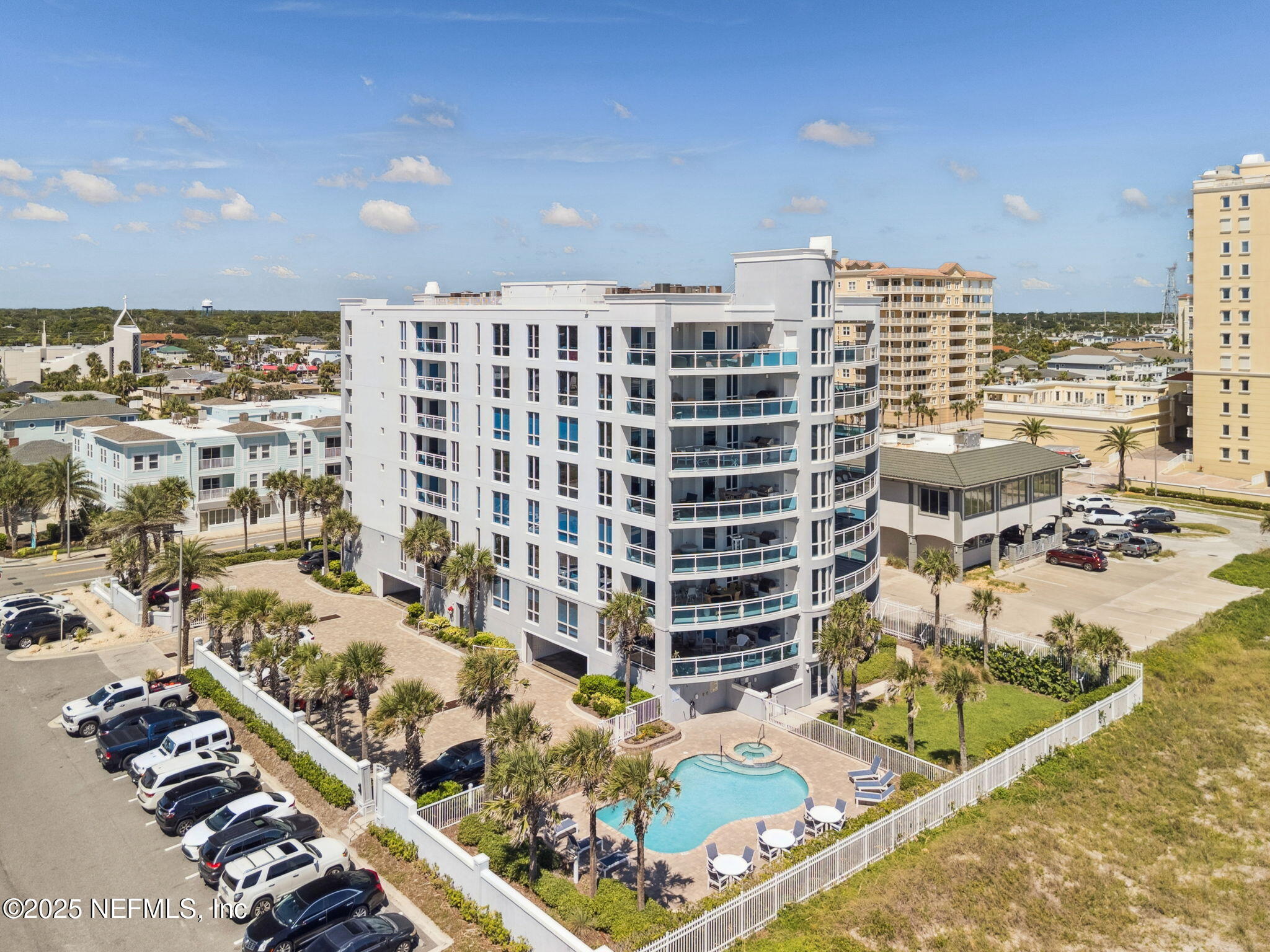 807 1ST Street N, 502