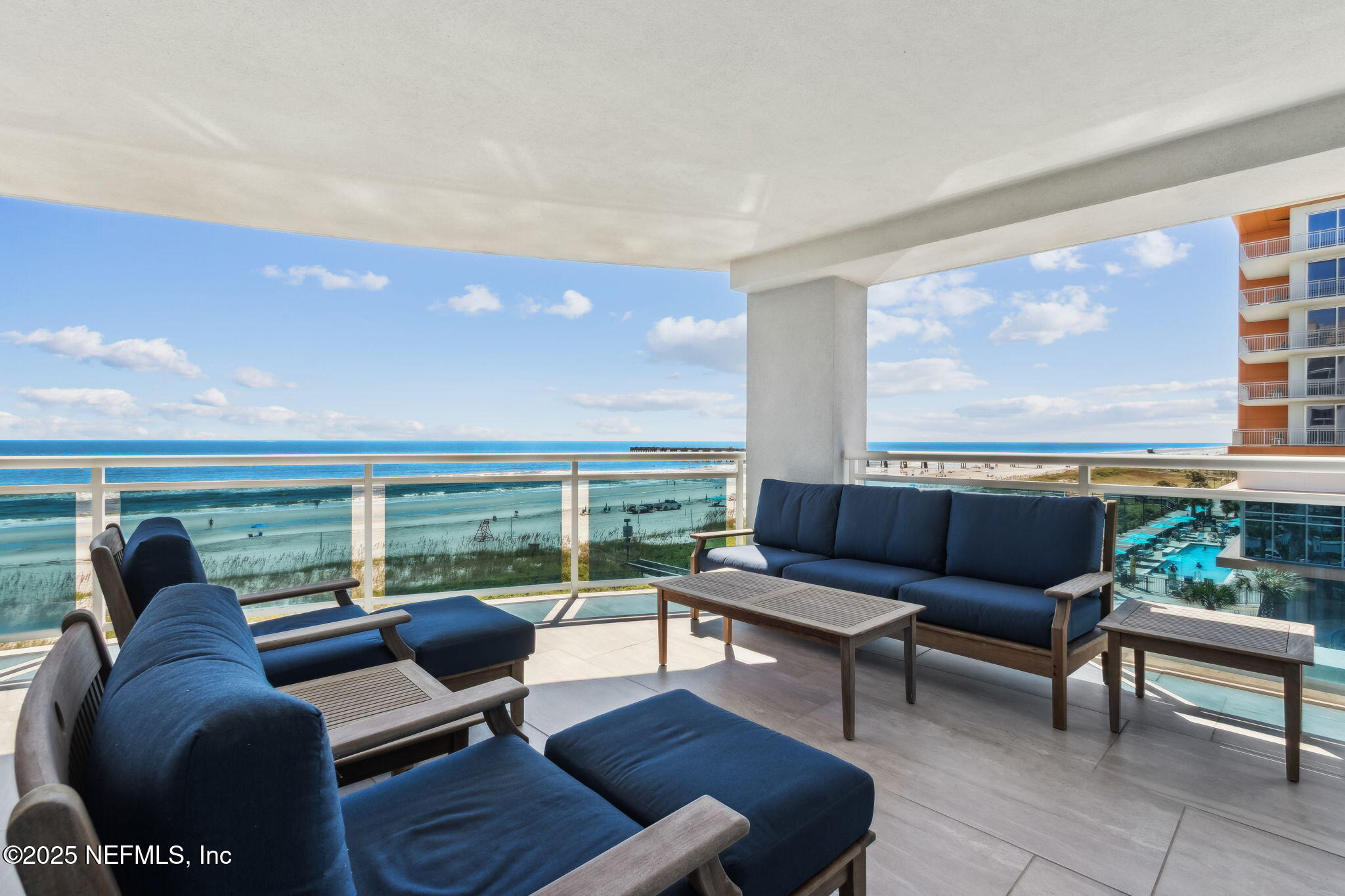 807 1ST Street N, 502