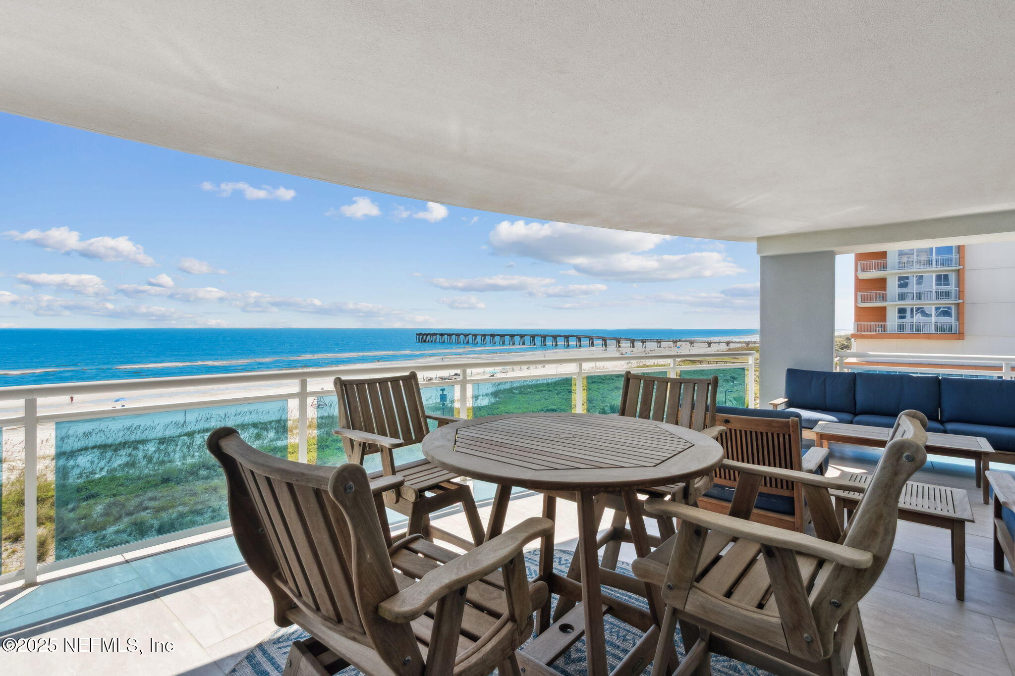 807 1ST Street N, 502