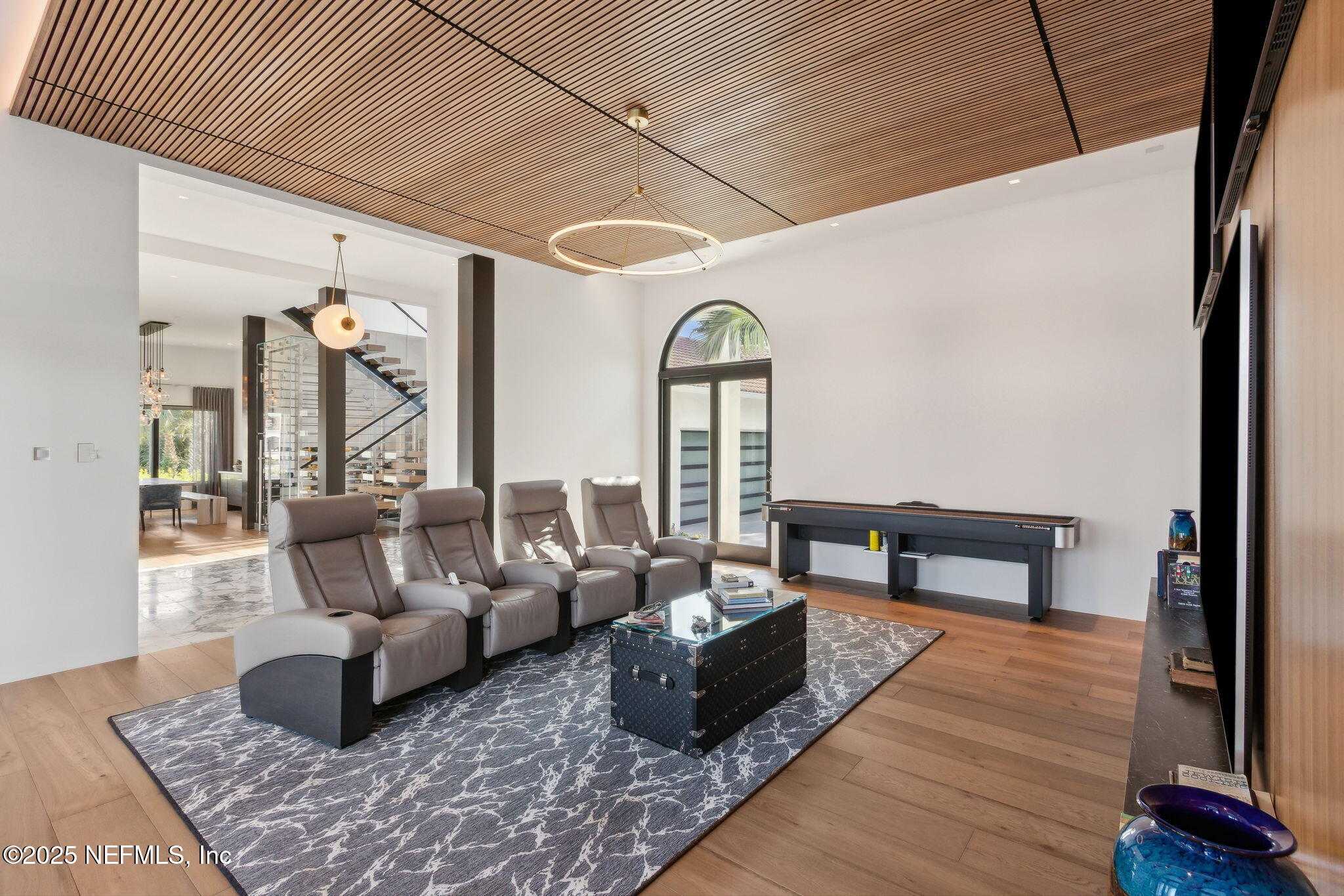 116 ANNAPOLIS Lane