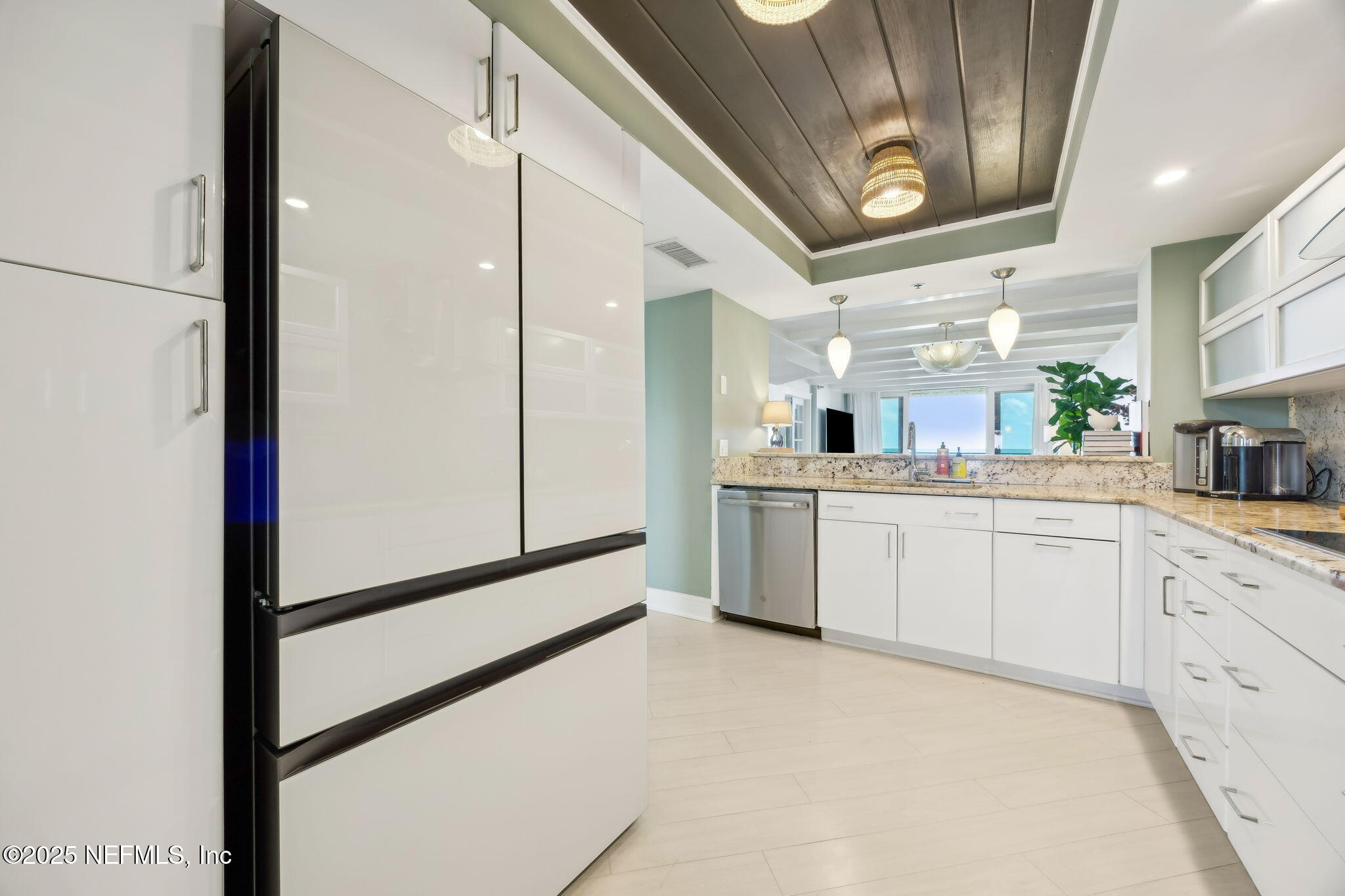 275 1ST Street S, 201, Jacksonville Beach Unit: 201