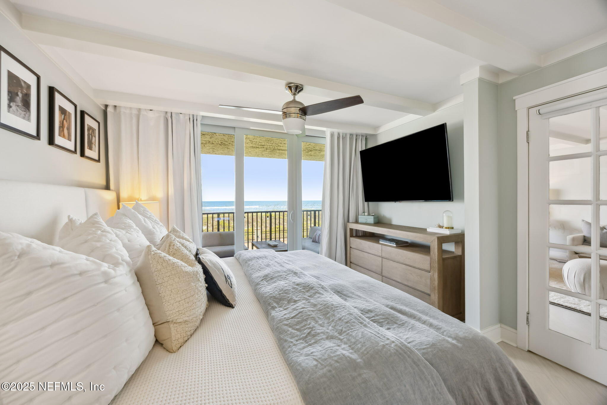 275 1ST Street S, 201, Jacksonville Beach Unit: 201