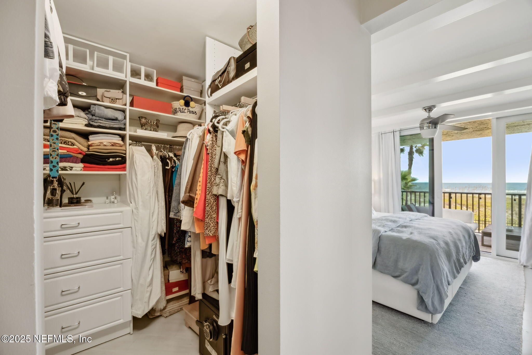 275 1ST Street S, 201, Jacksonville Beach Unit: 201