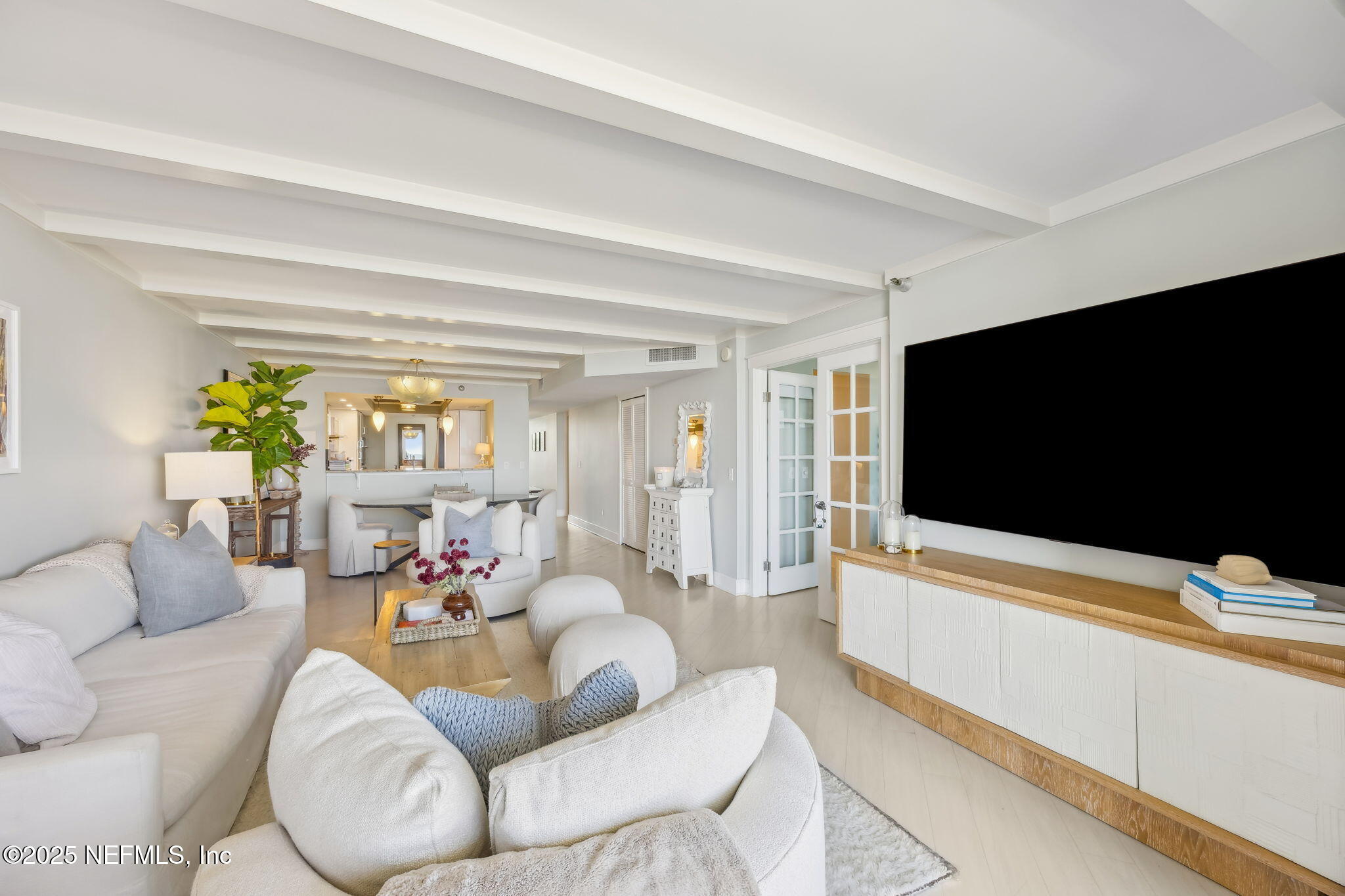 275 1ST Street S, 201, Jacksonville Beach Unit: 201