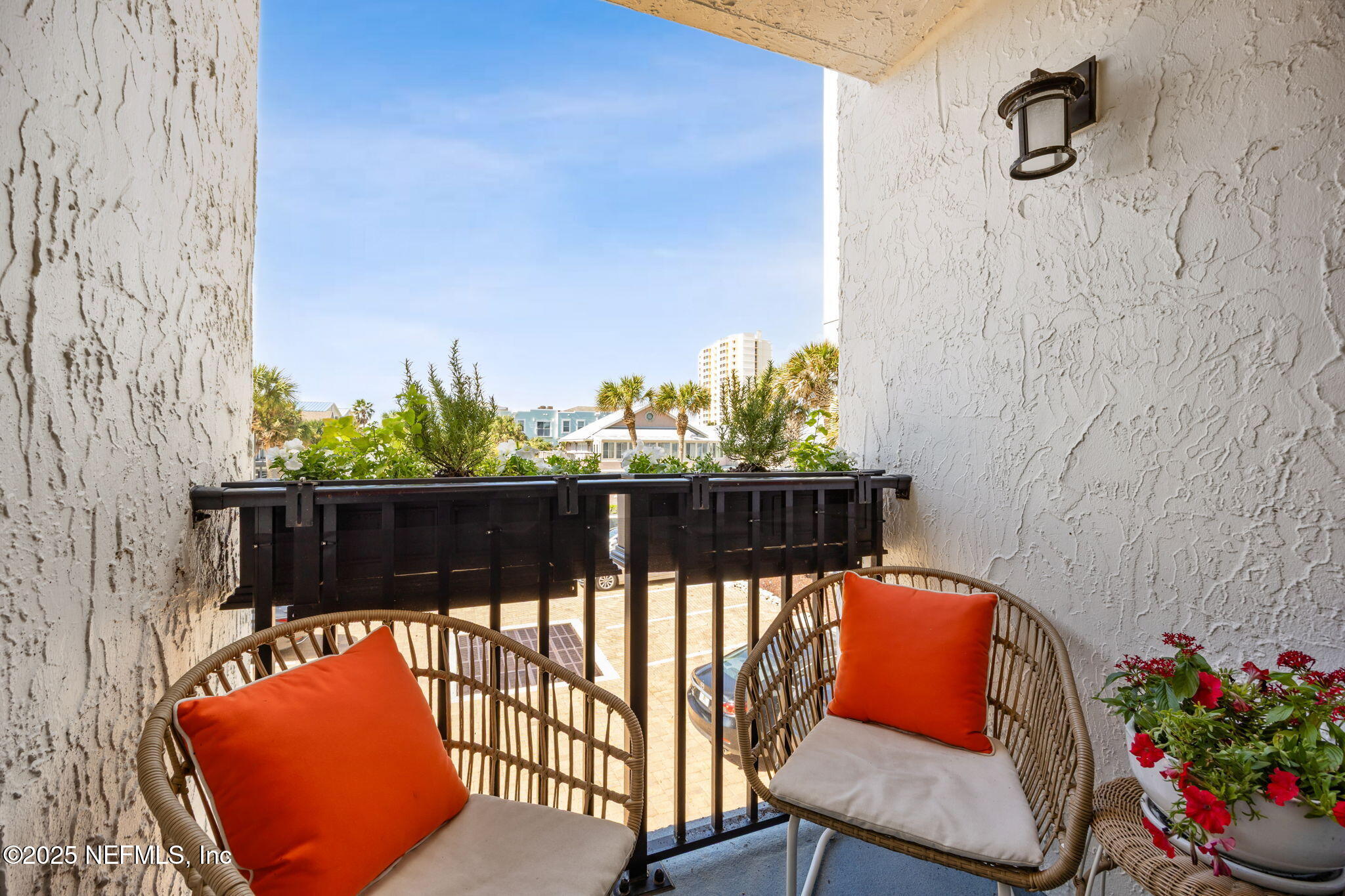 275 1ST Street S, 201, Jacksonville Beach Unit: 201