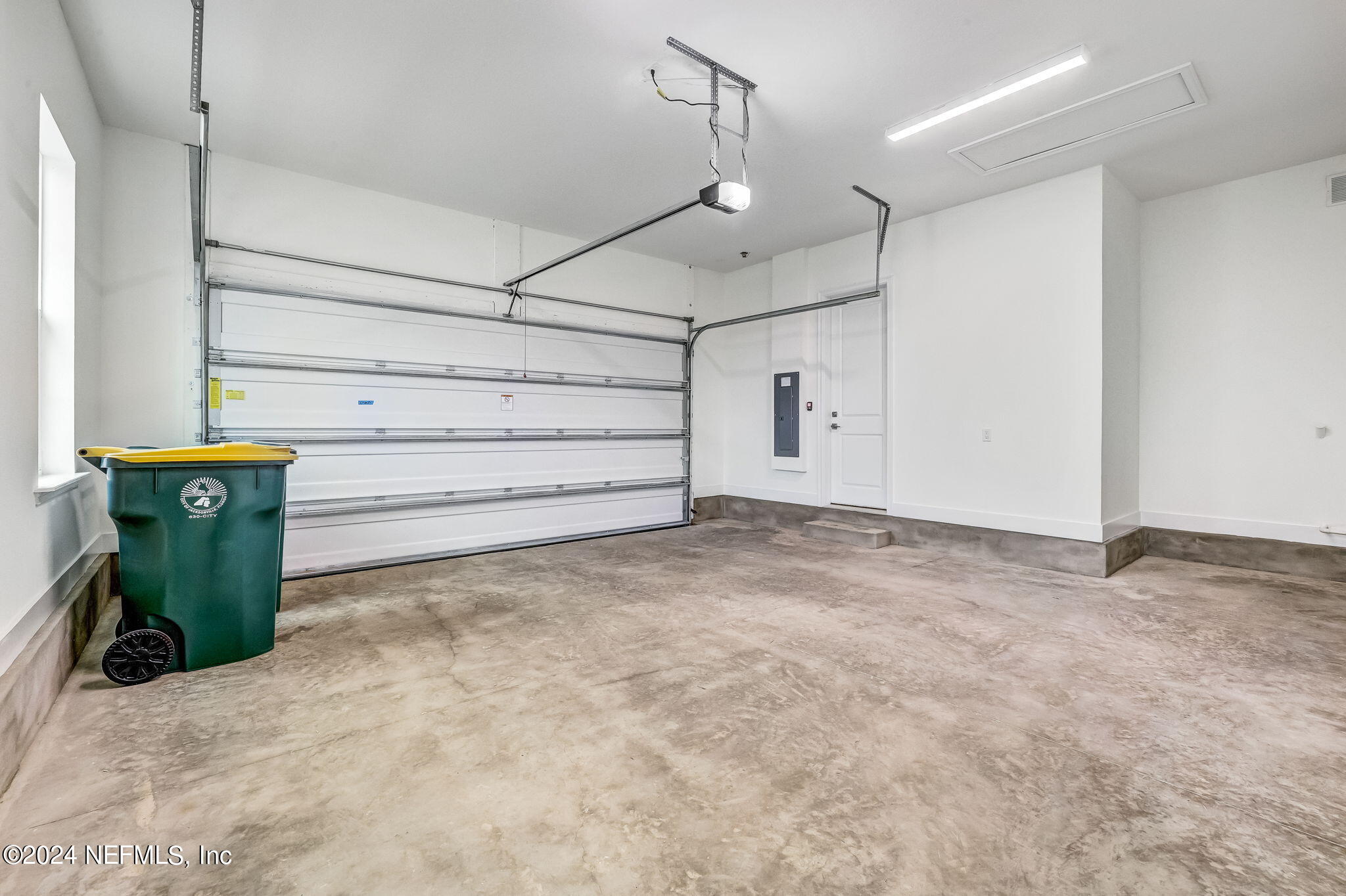 12113 BULL PINE Boulevard