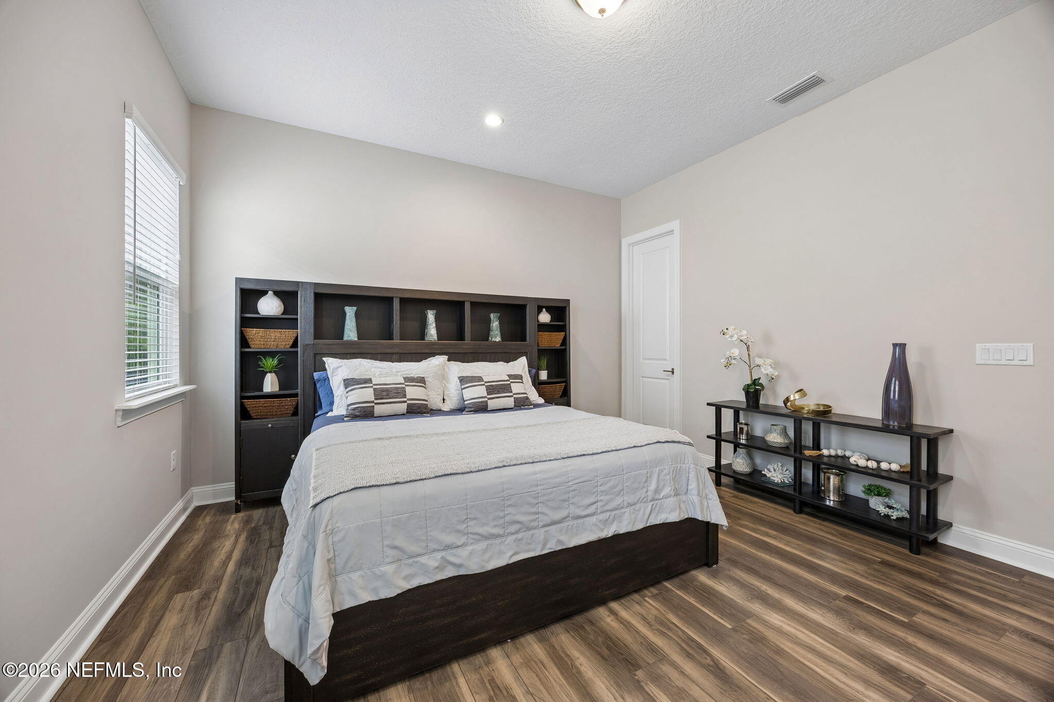 9837 FILAMENT Boulevard