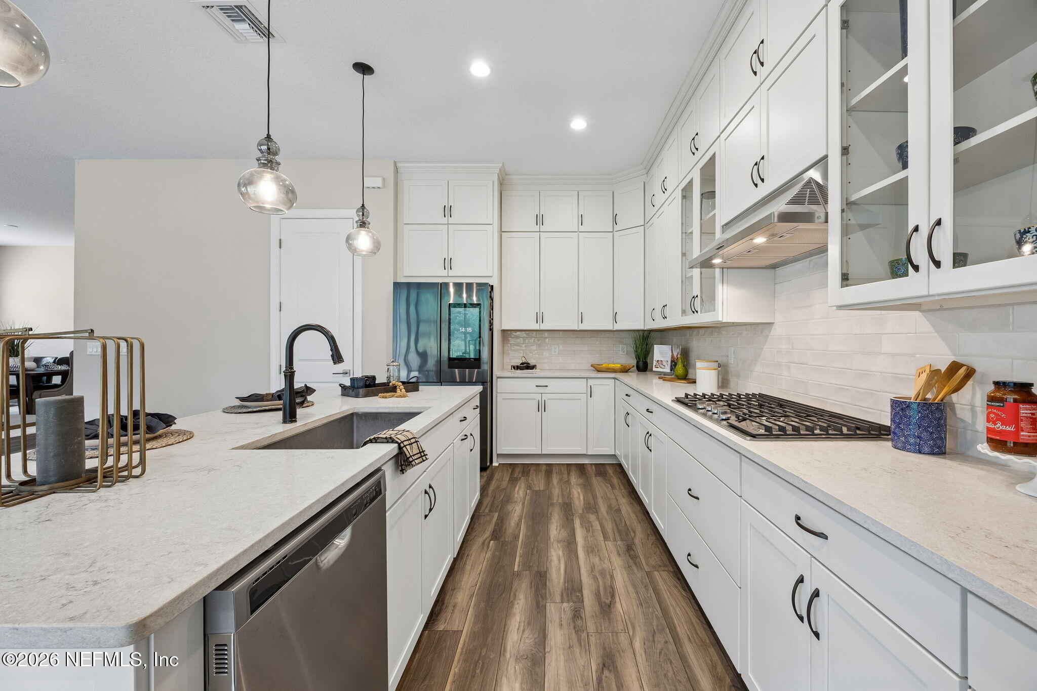 9837 FILAMENT Boulevard