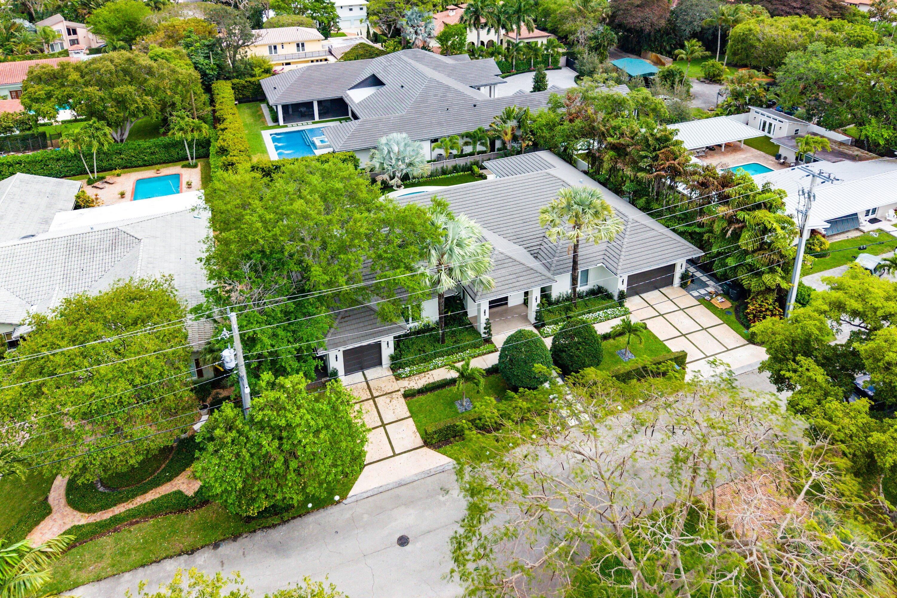 598 NW 9th Court