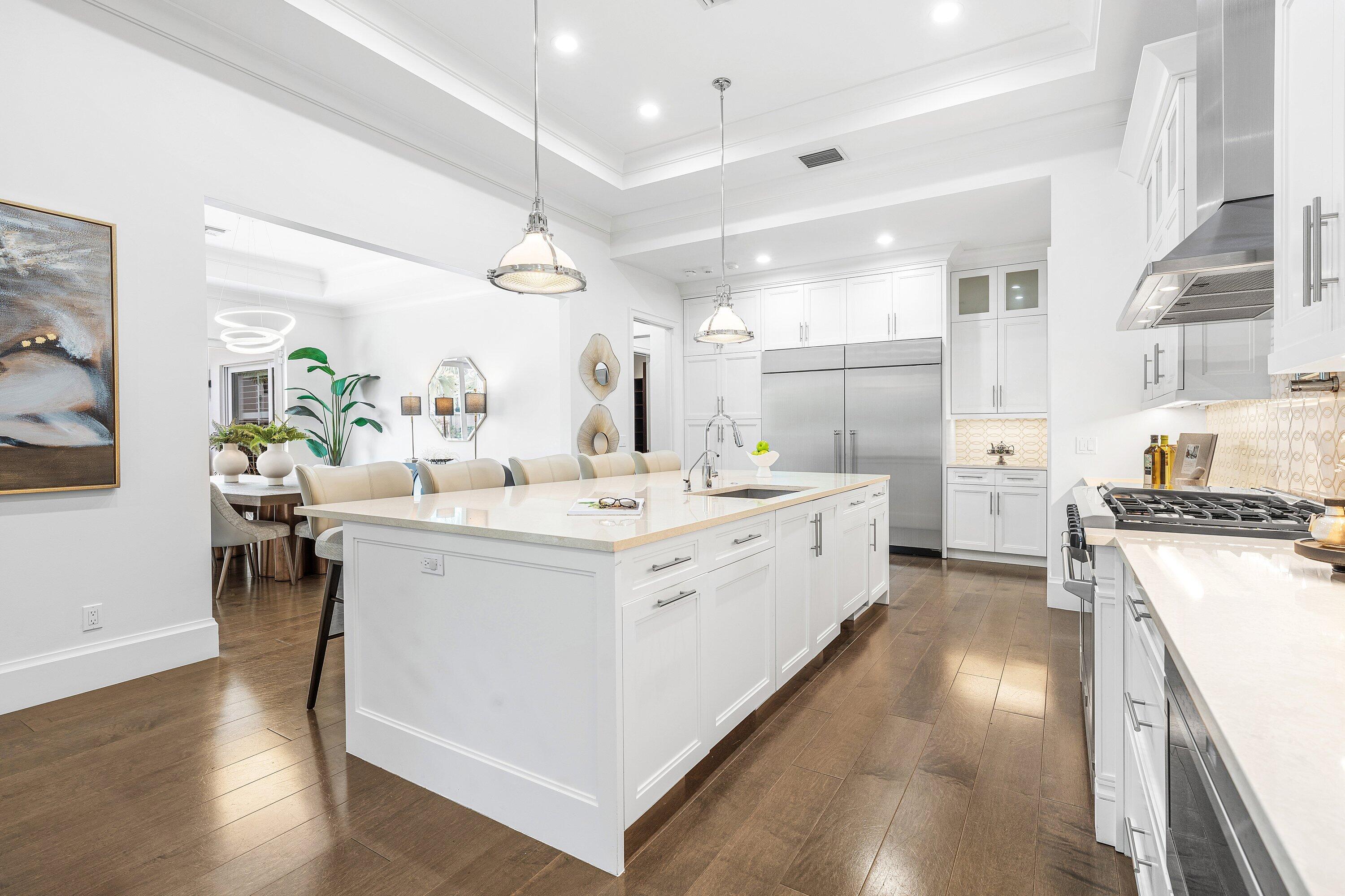 598 NW 9th Court
