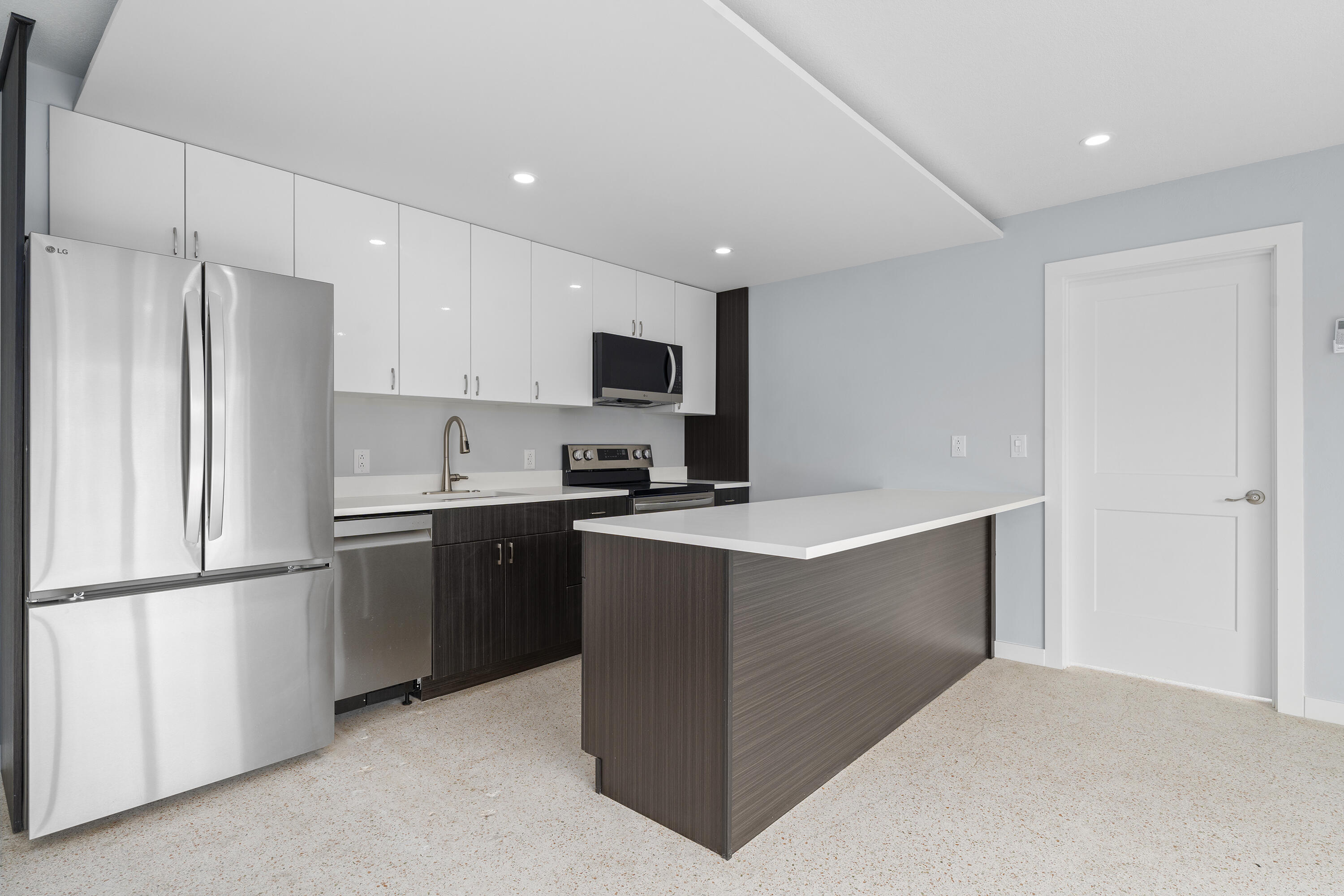 3220 NE 7th Place 3