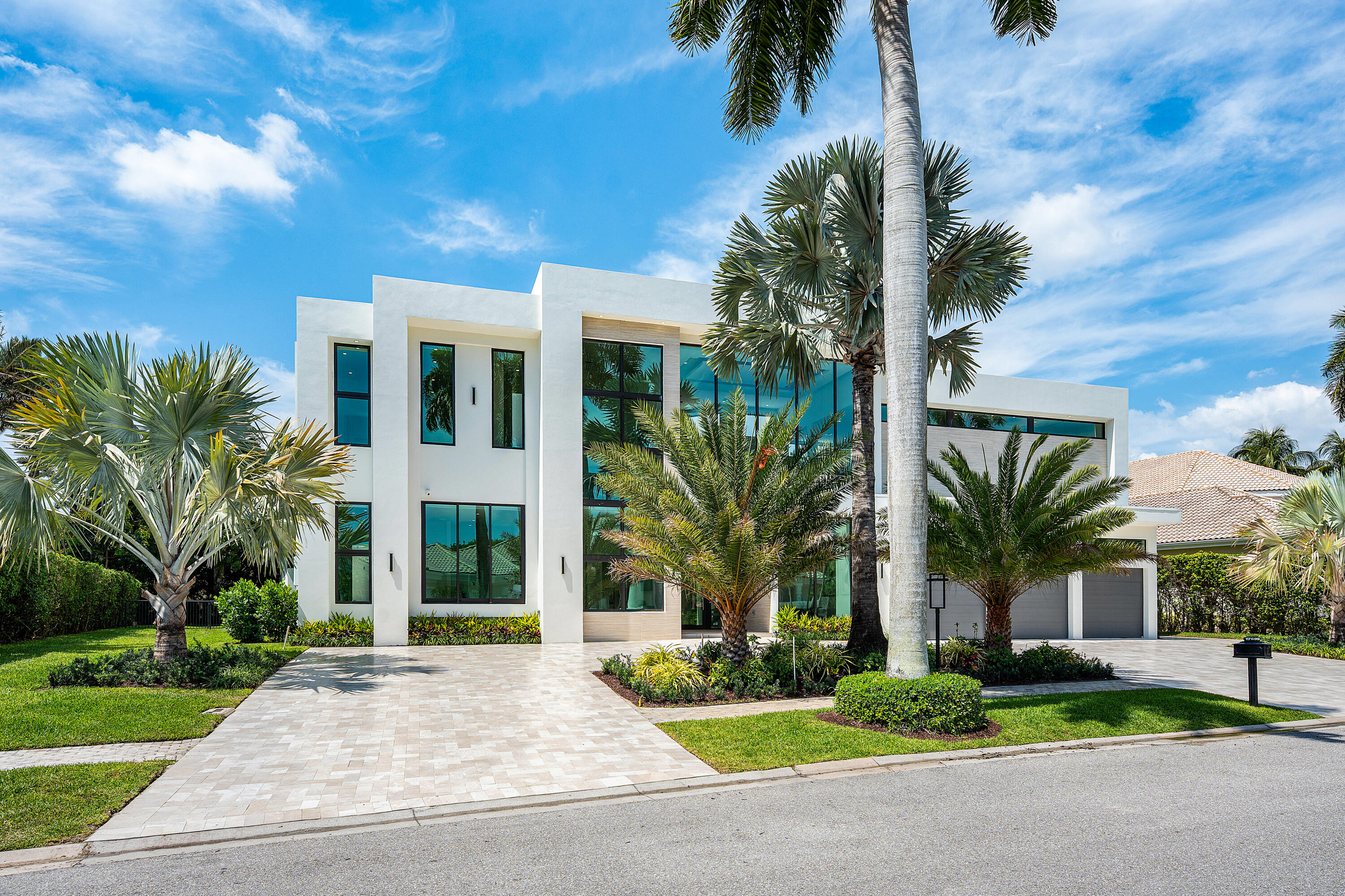 17699 Lake Estates Drive