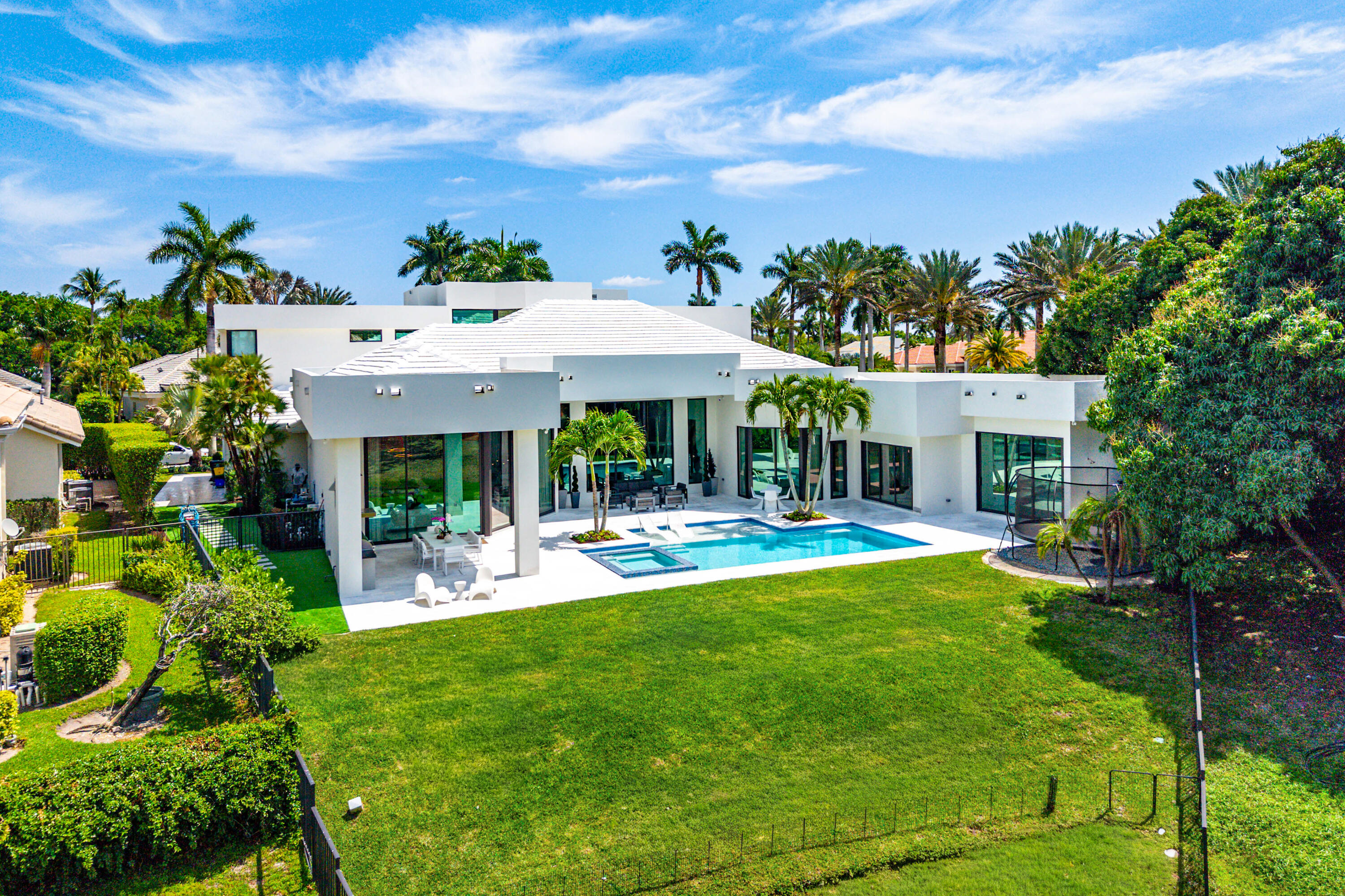 17699 Lake Estates Drive