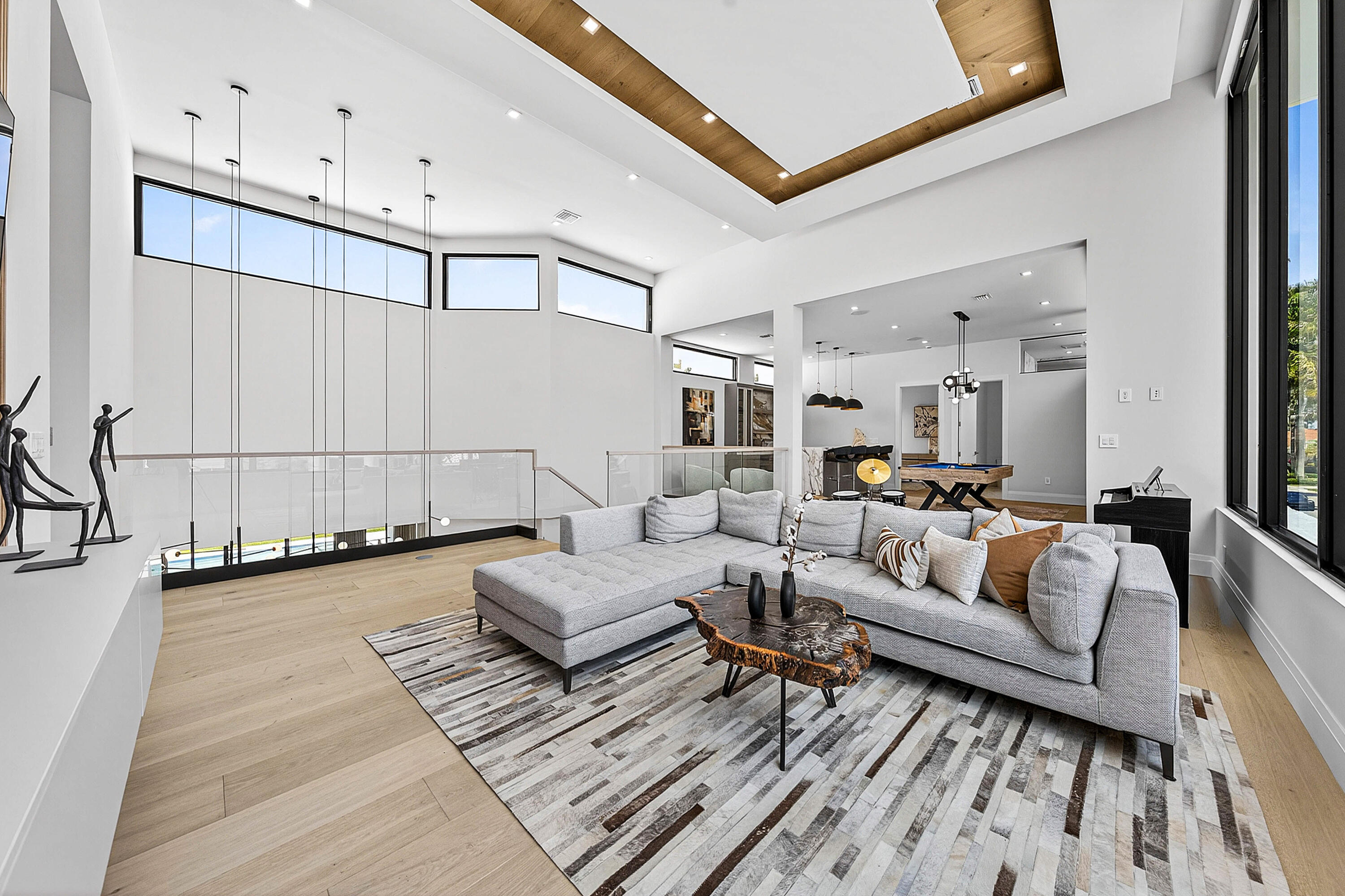 17699 Lake Estates Drive