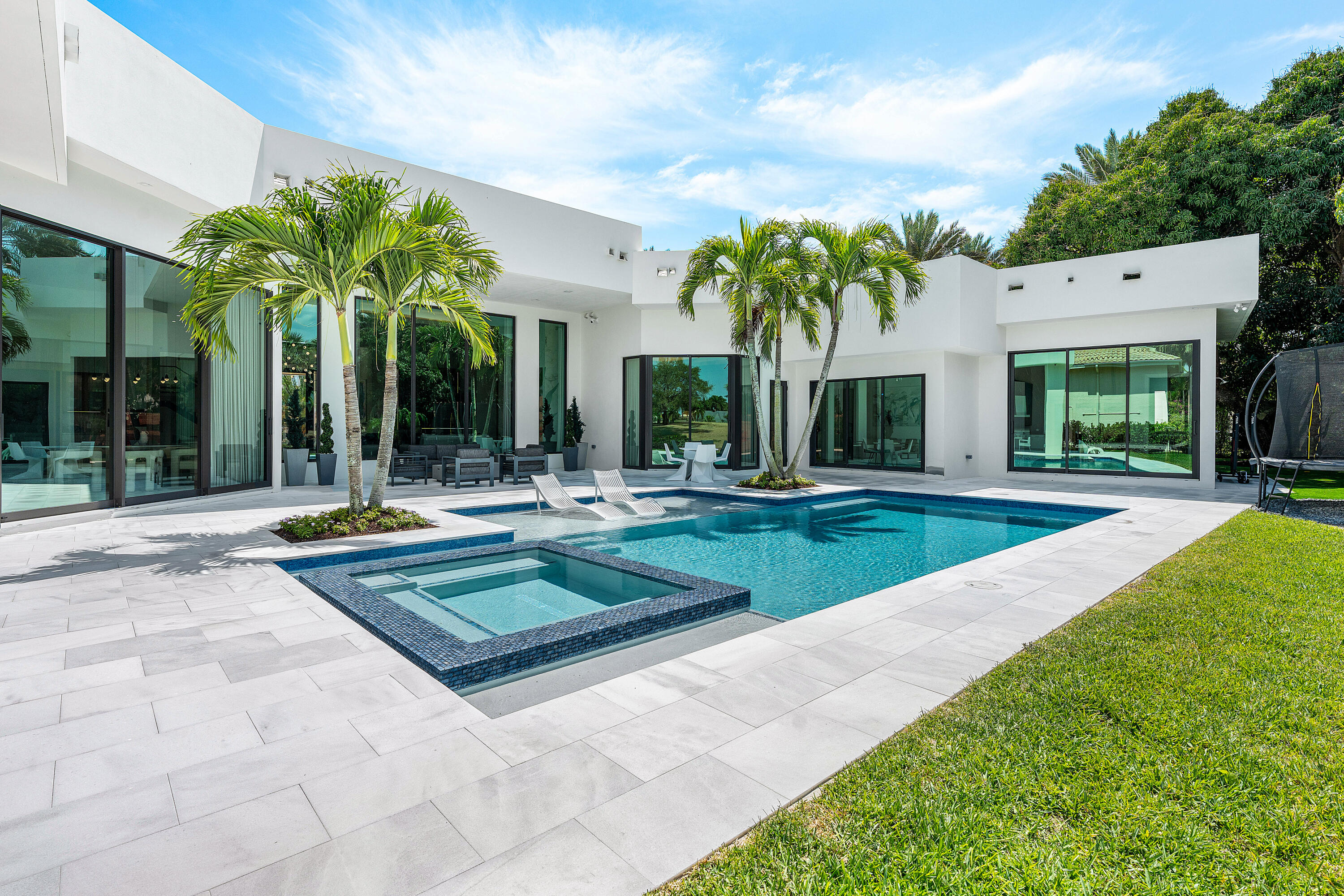 17699 Lake Estates Drive