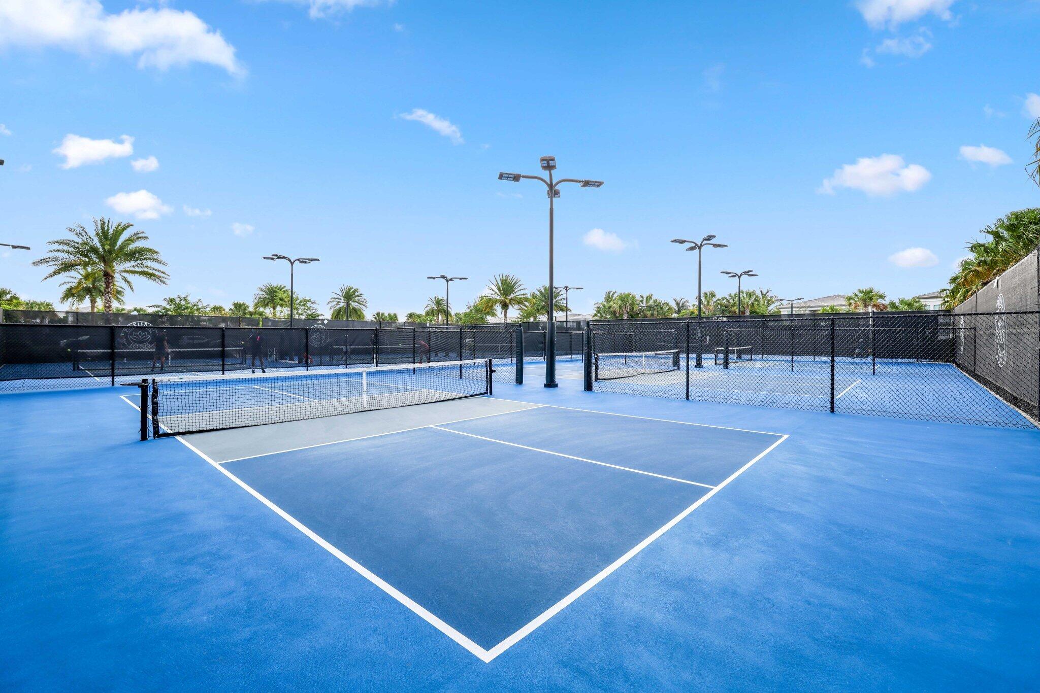 8608 Torrey Isles Terrace