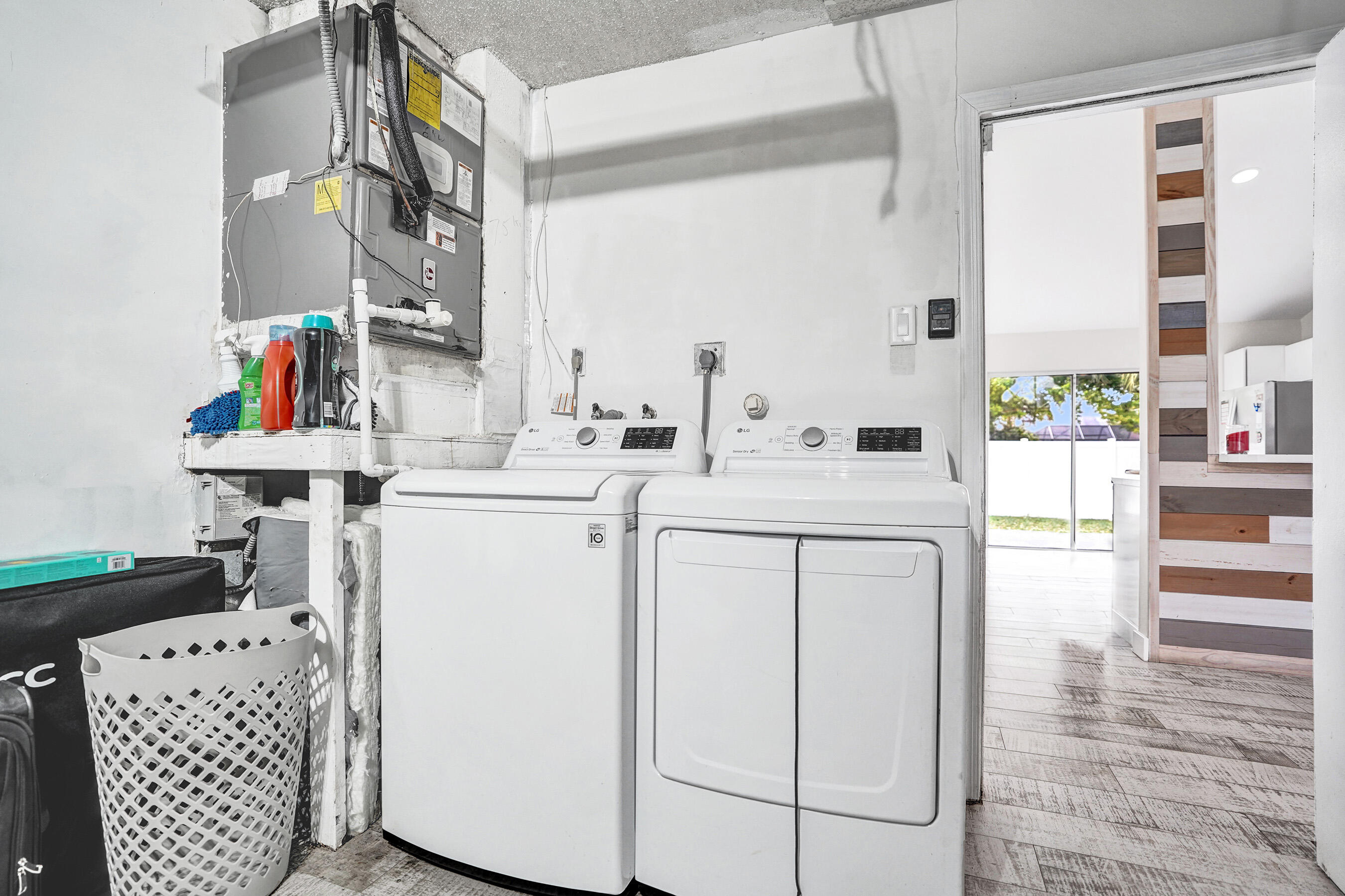 8467 Dynasty Drive