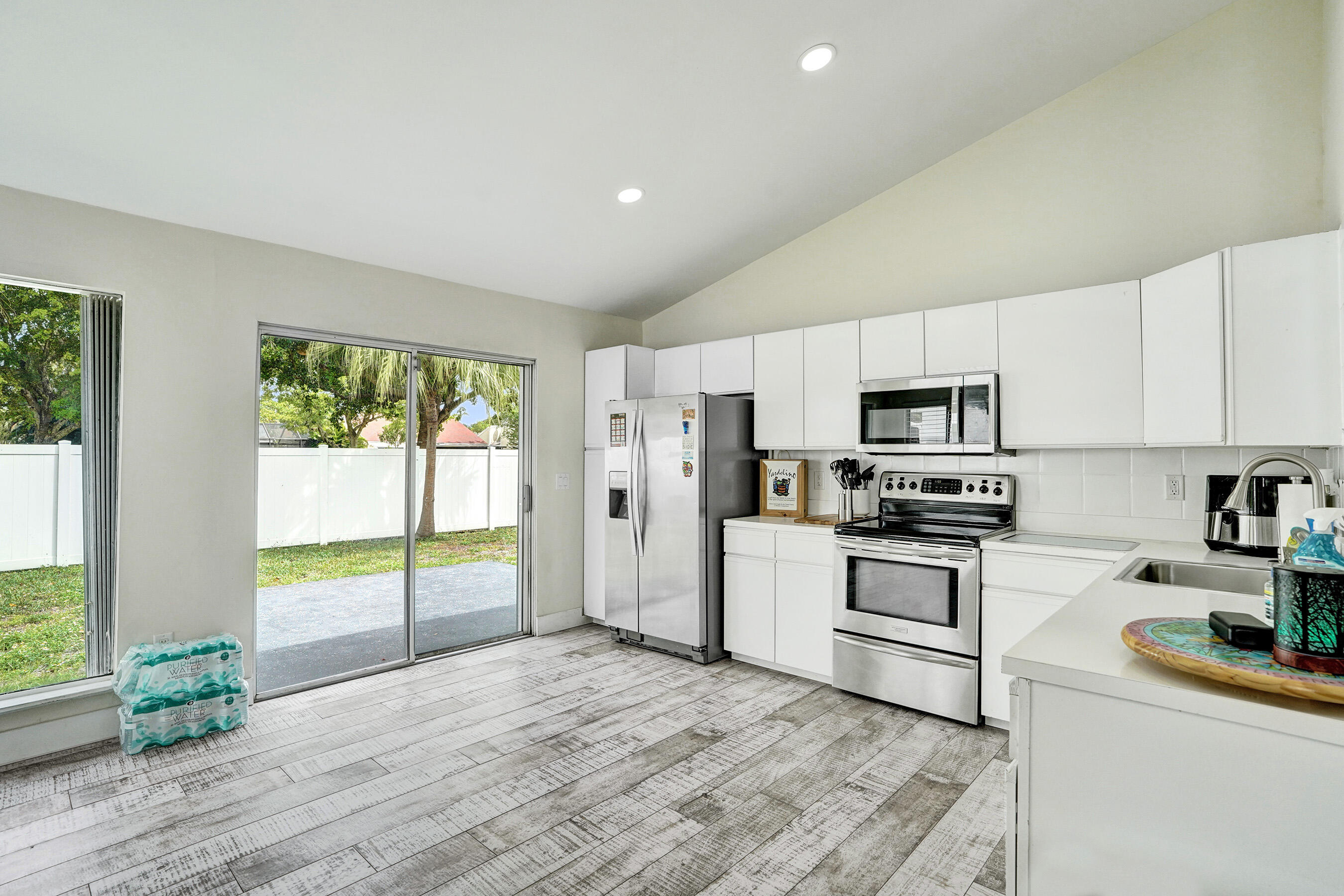 8467 Dynasty Drive