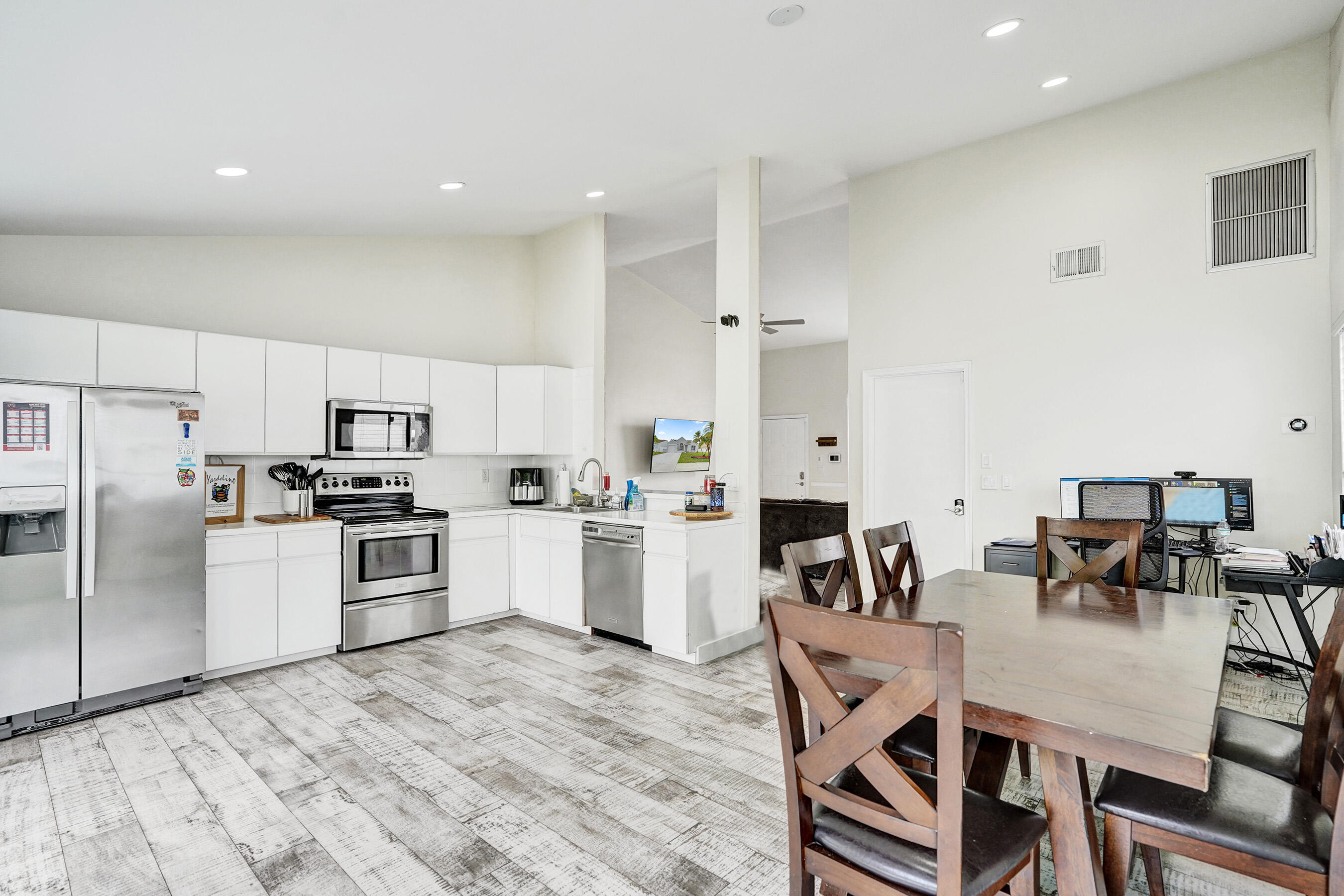 8467 Dynasty Drive