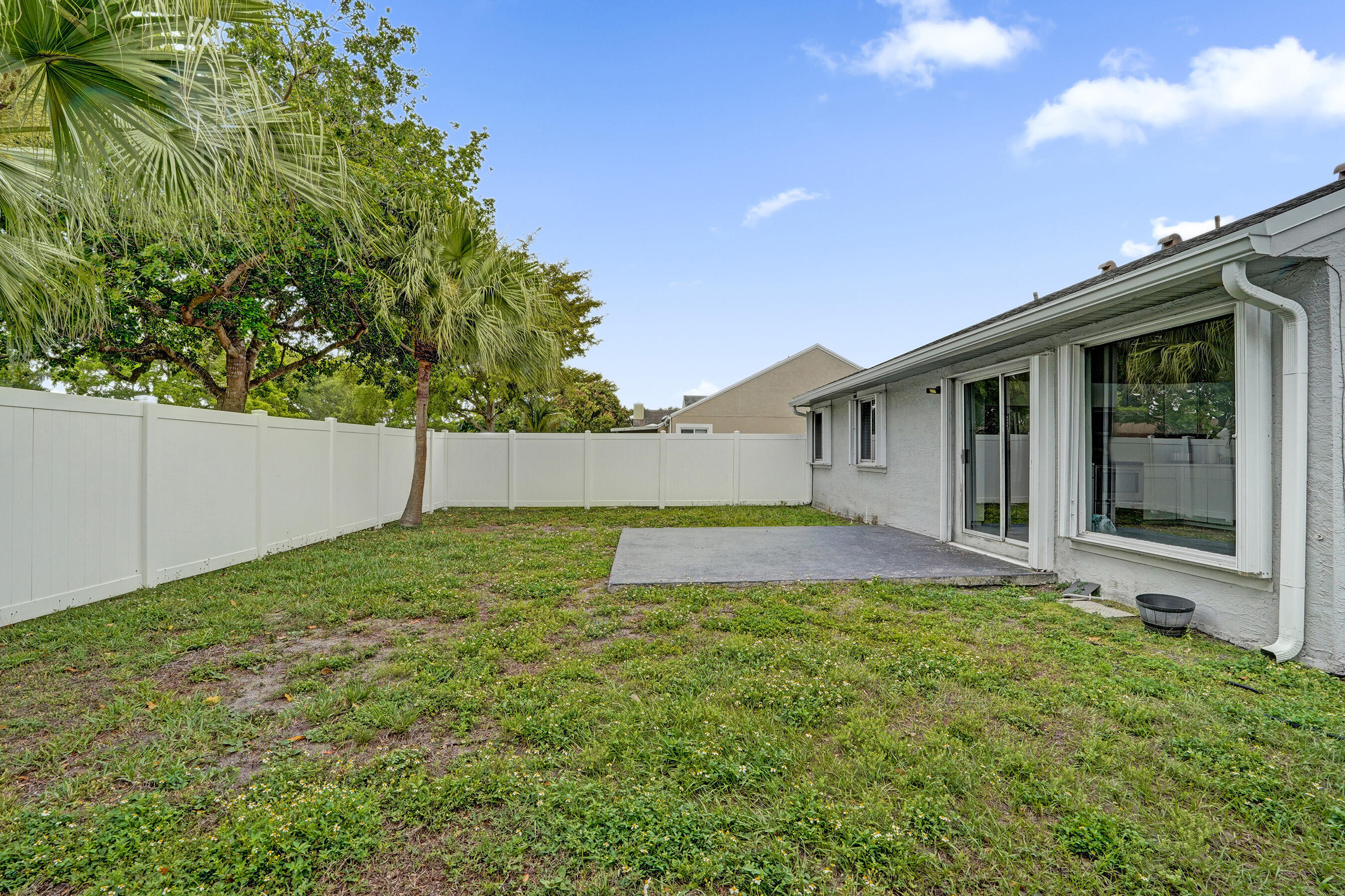8467 Dynasty Drive