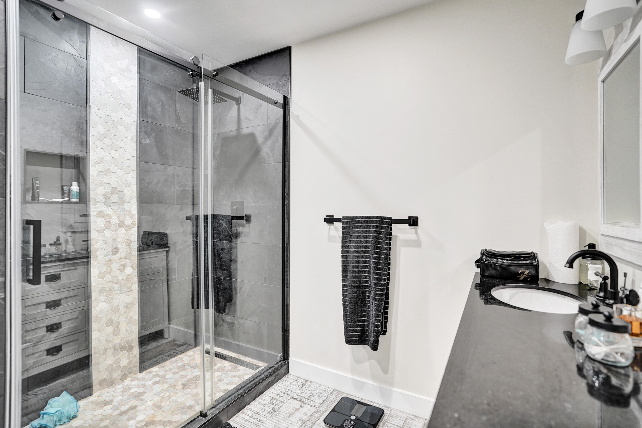 8467 Dynasty Drive