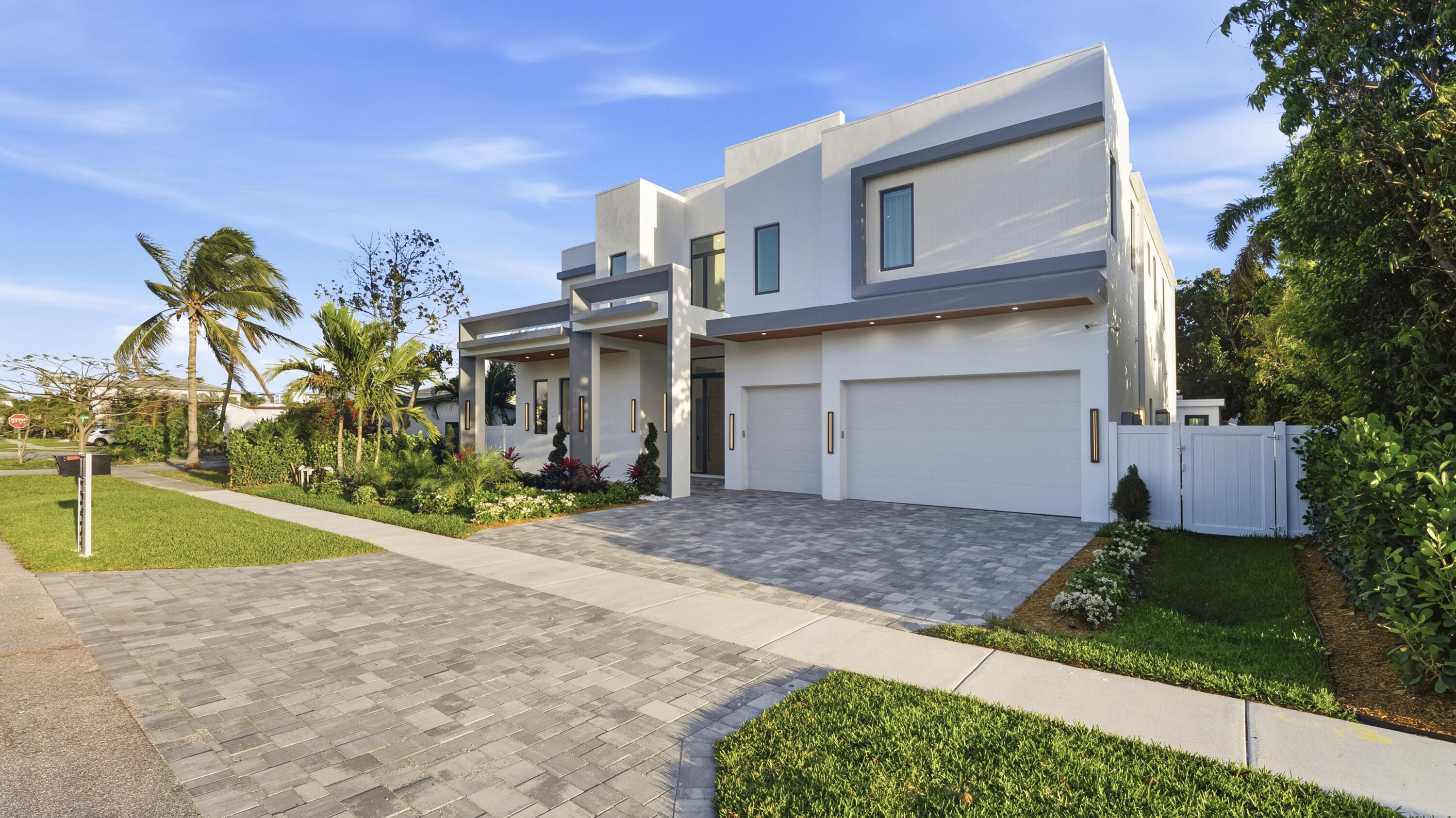 274 NE 3rd Court