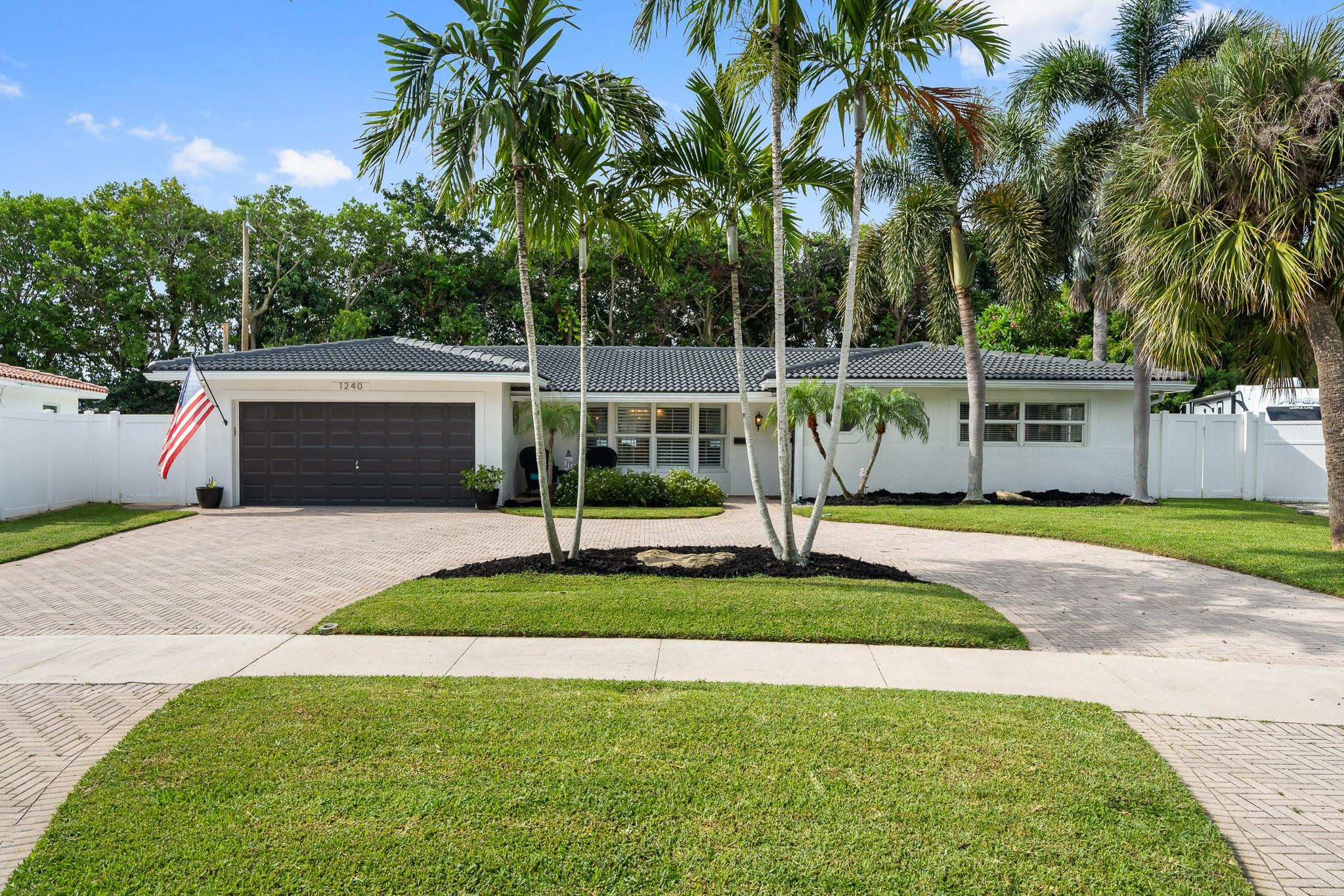 1240 SE 14th Ct