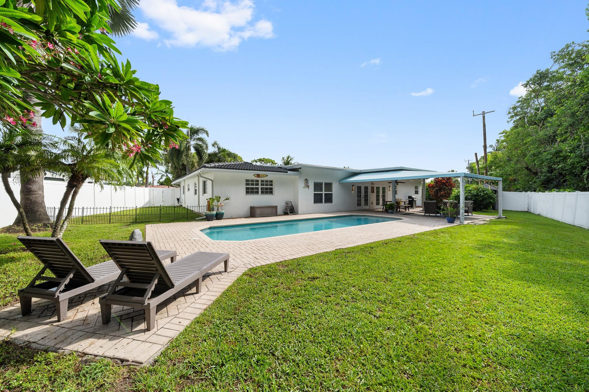 1240 SE 14th Ct
