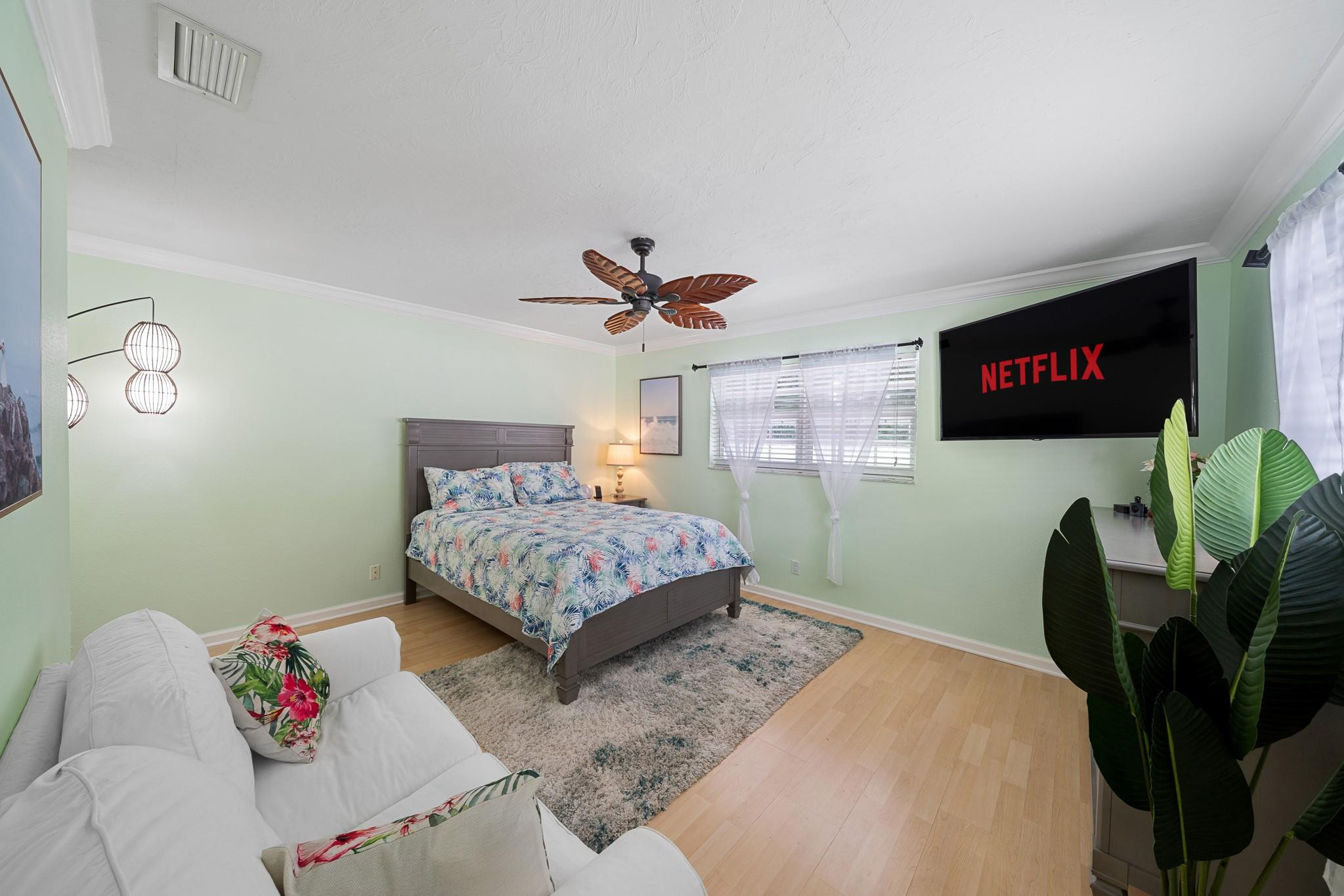 1240 SE 14th Ct