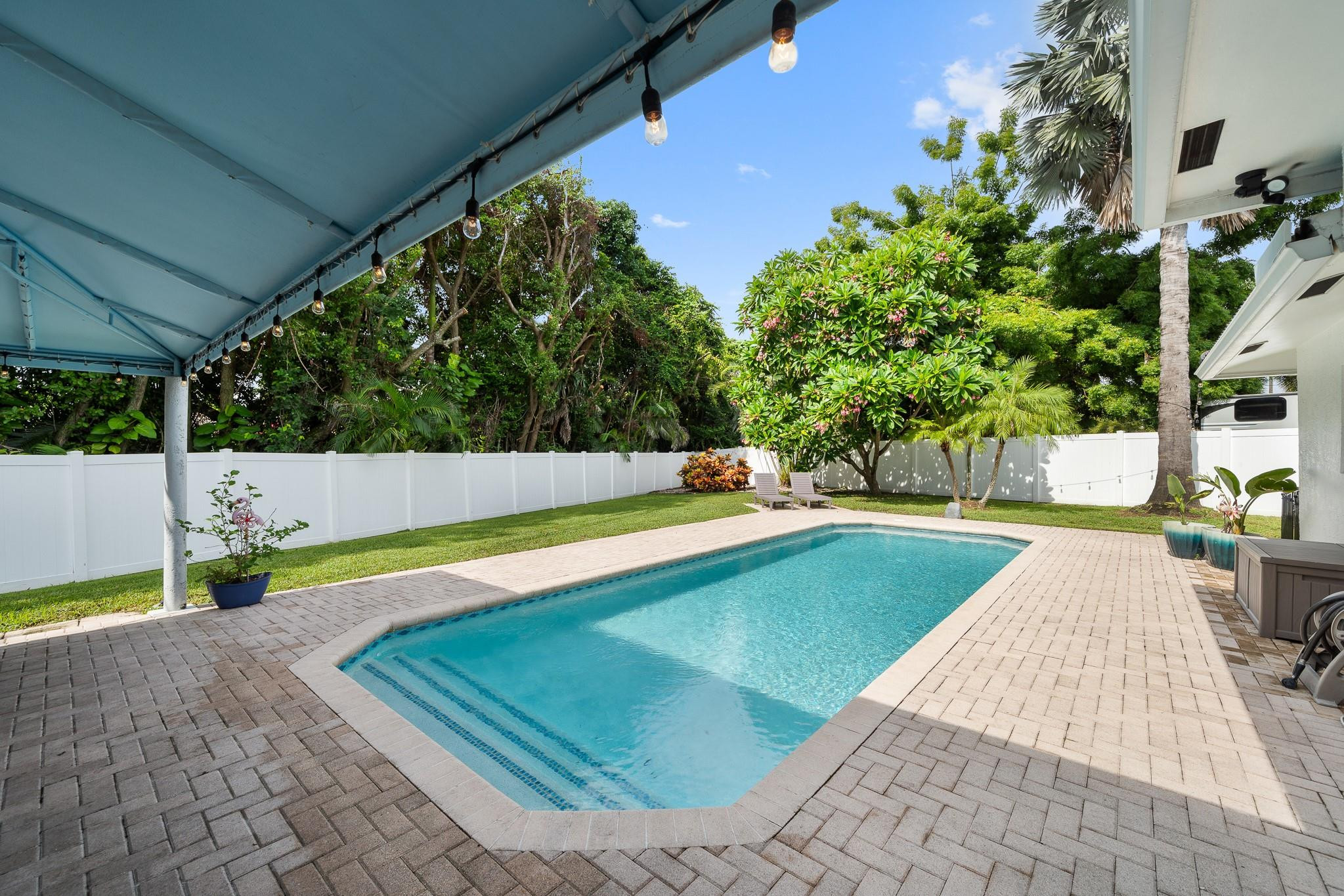 1240 SE 14th Ct