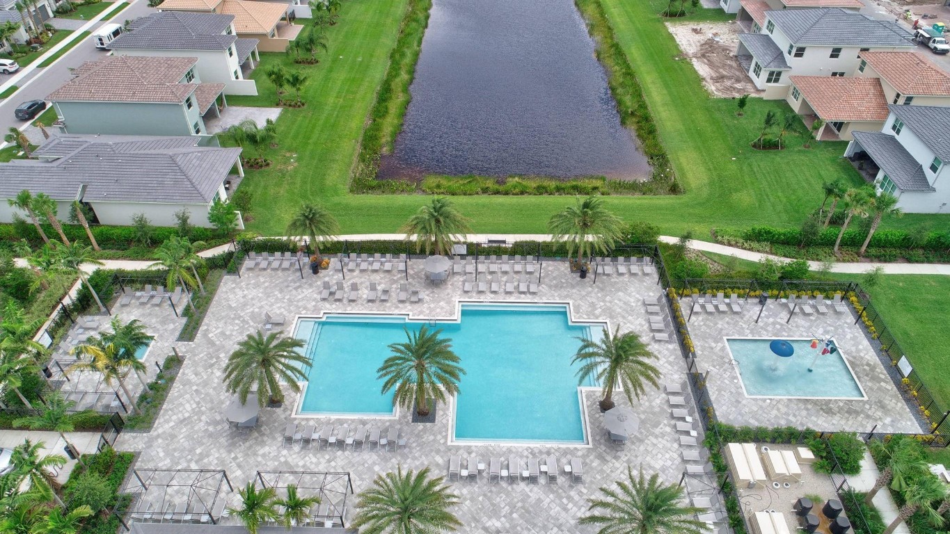 15220 Waterleaf Lane, Delray Beach