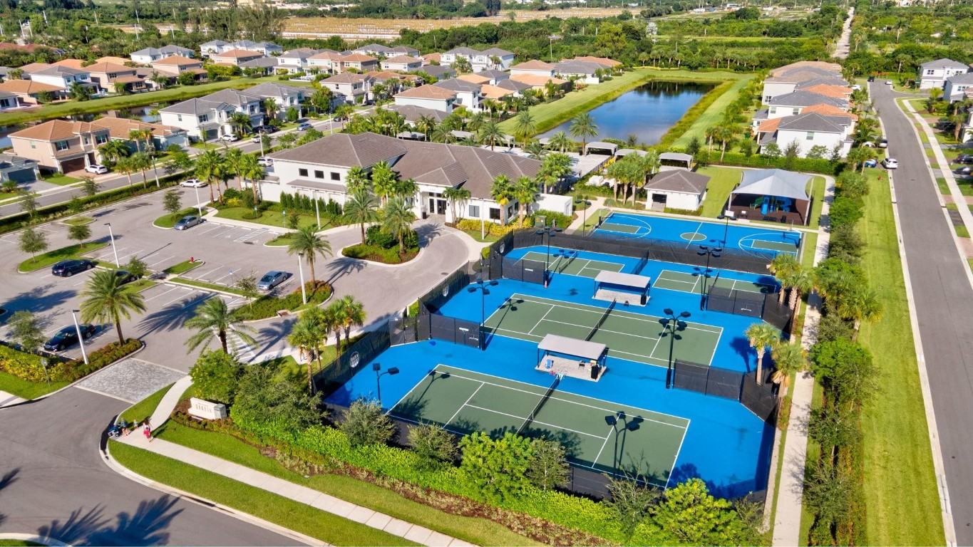 15220 Waterleaf Lane, Delray Beach