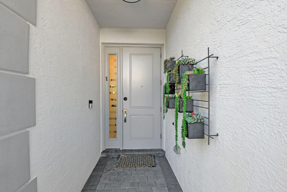 15220 Waterleaf Lane, Delray Beach