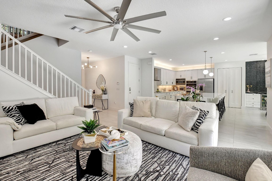 15220 Waterleaf Lane, Delray Beach