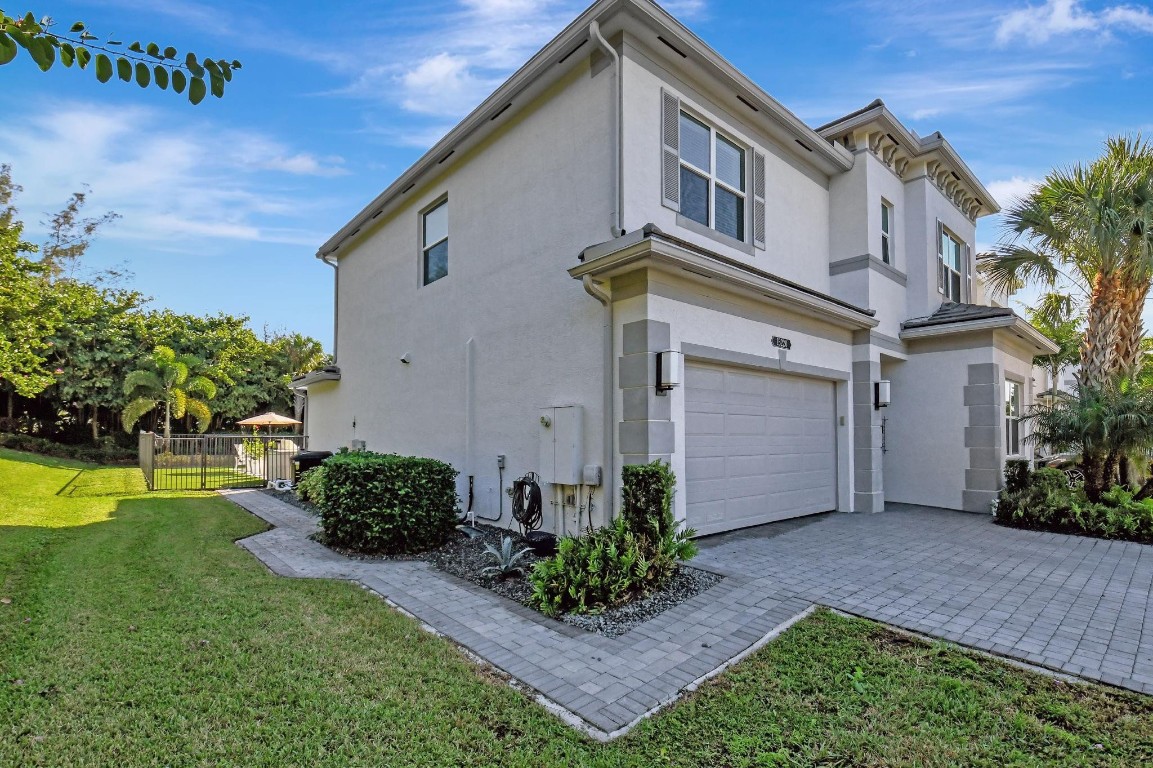 15220 Waterleaf Lane, Delray Beach