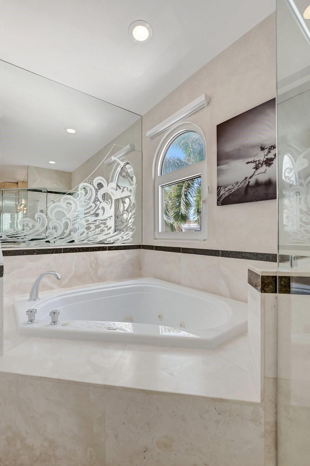 1770 Bay Dr 1770