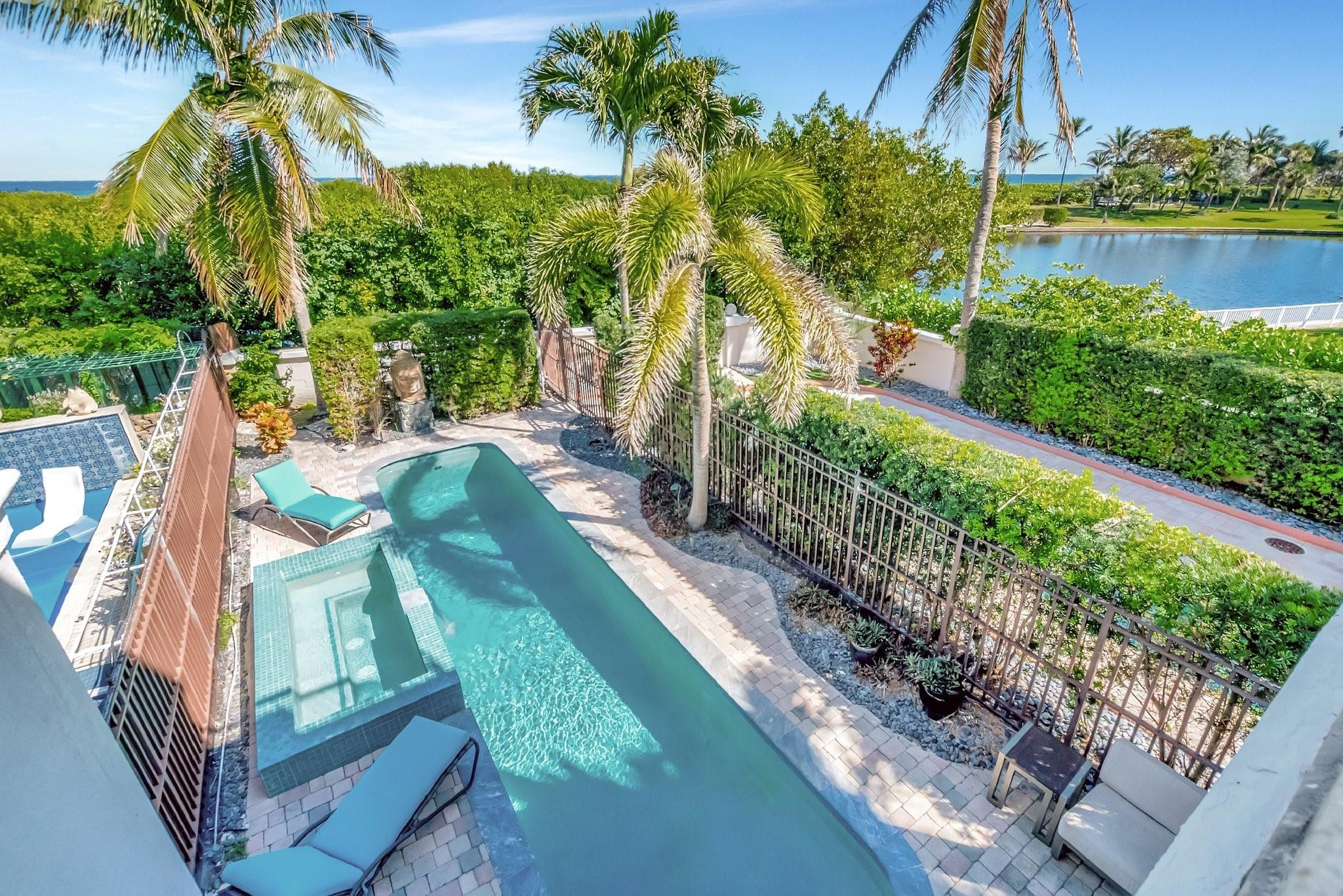1770 Bay Dr 1770