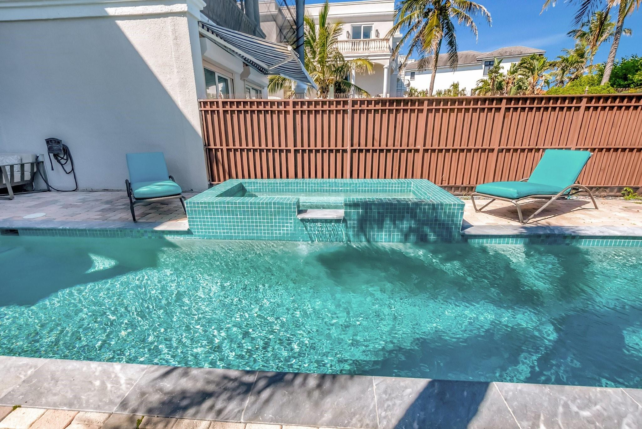1770 Bay Dr 1770