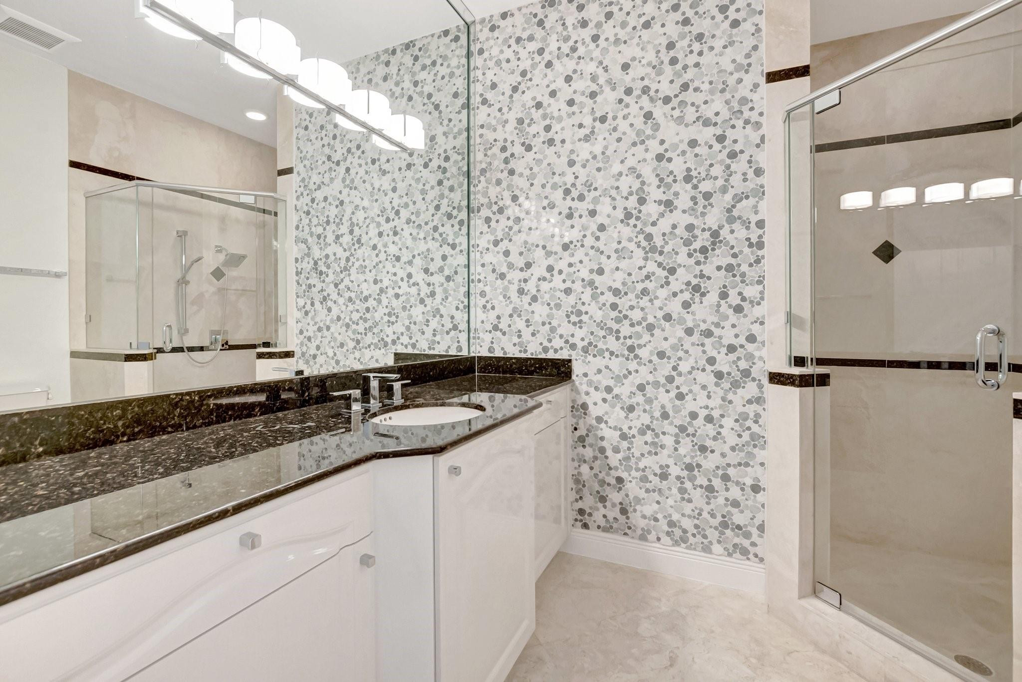 1770 Bay Dr 1770