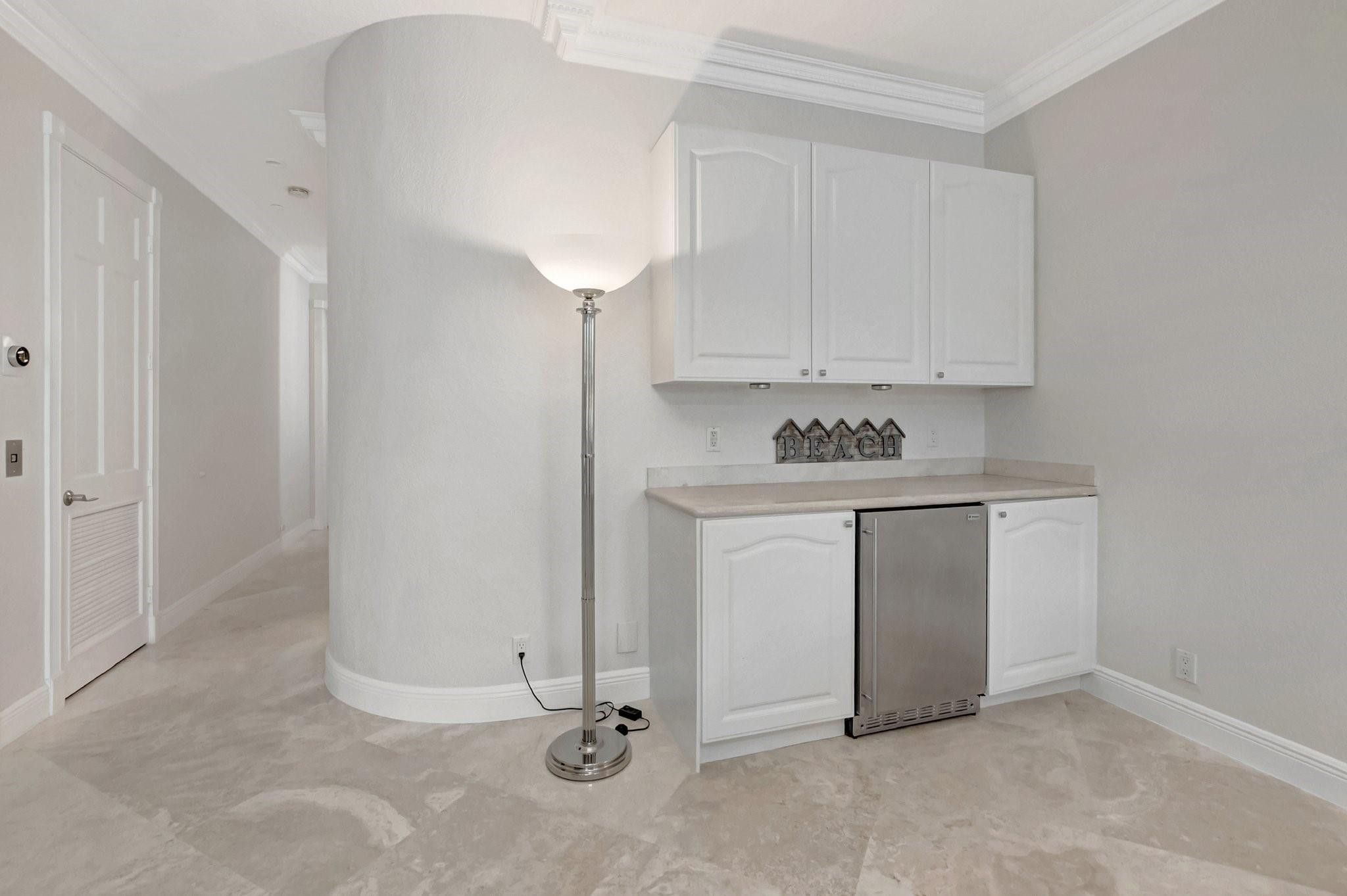 1770 Bay Dr 1770